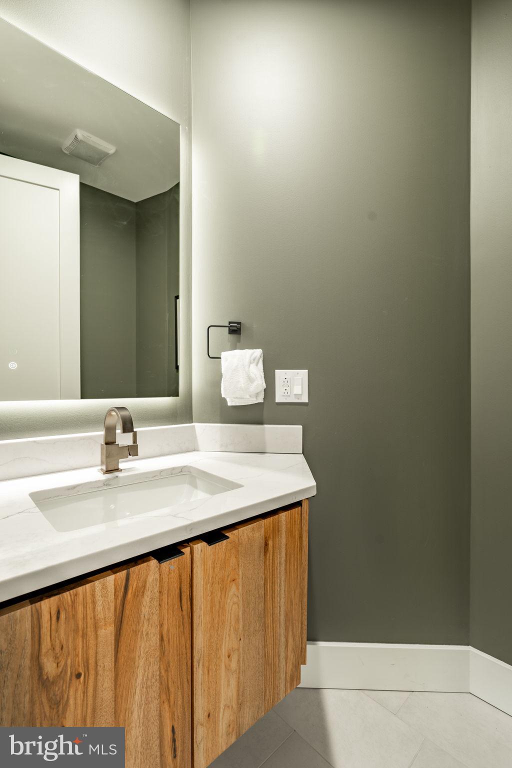 422 MOUNTAINTOP ROAD