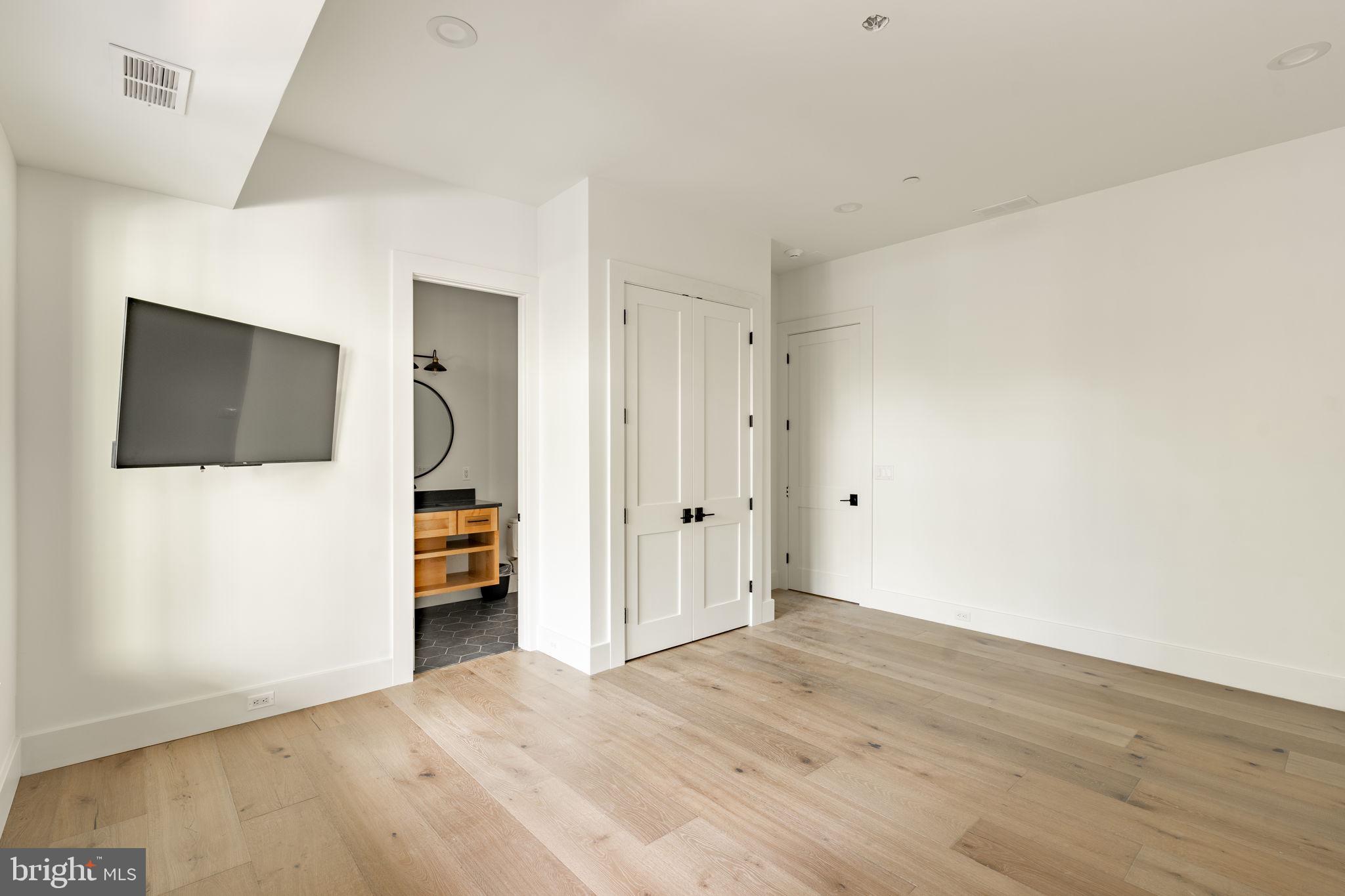 422 MOUNTAINTOP ROAD