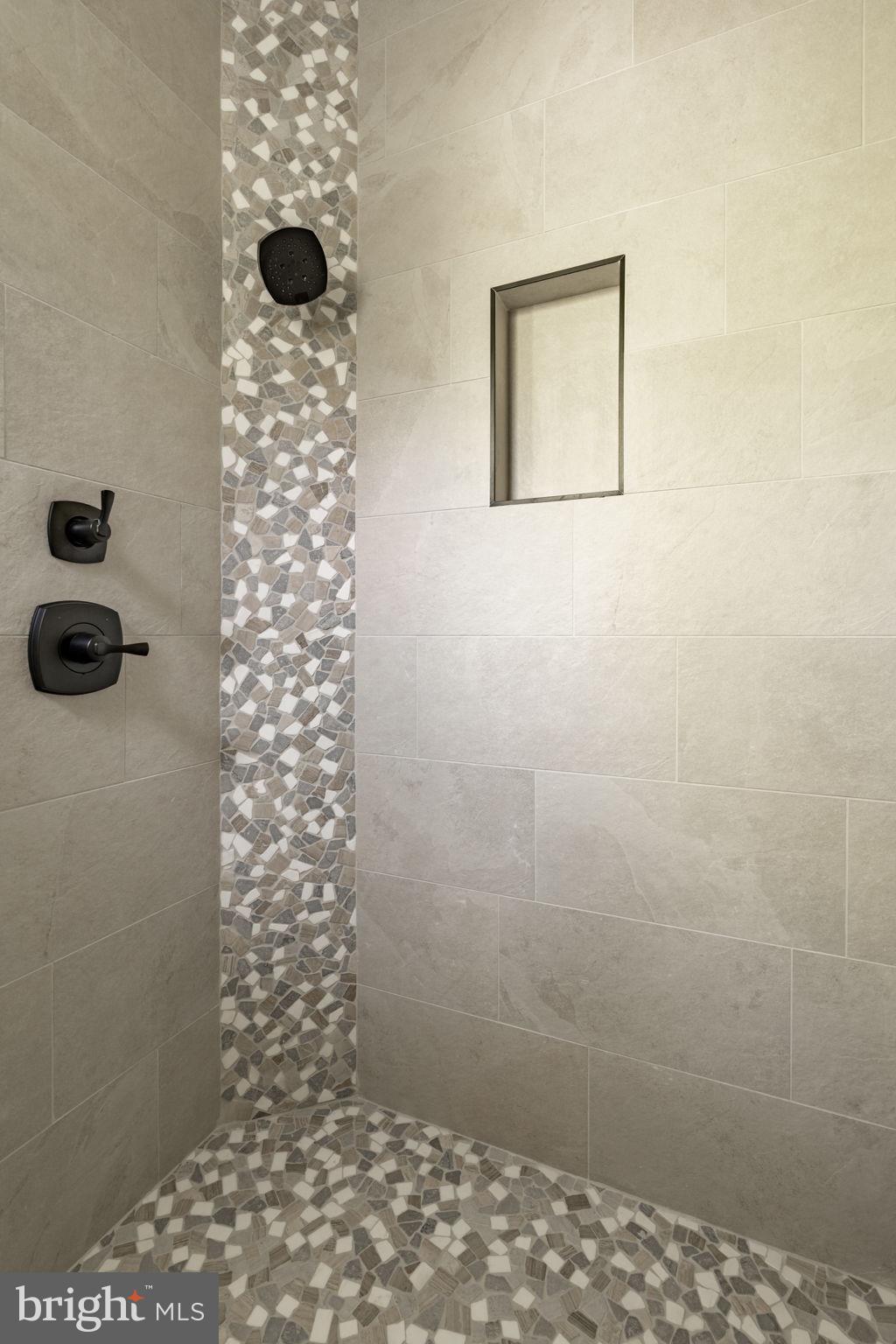 422 MOUNTAINTOP ROAD