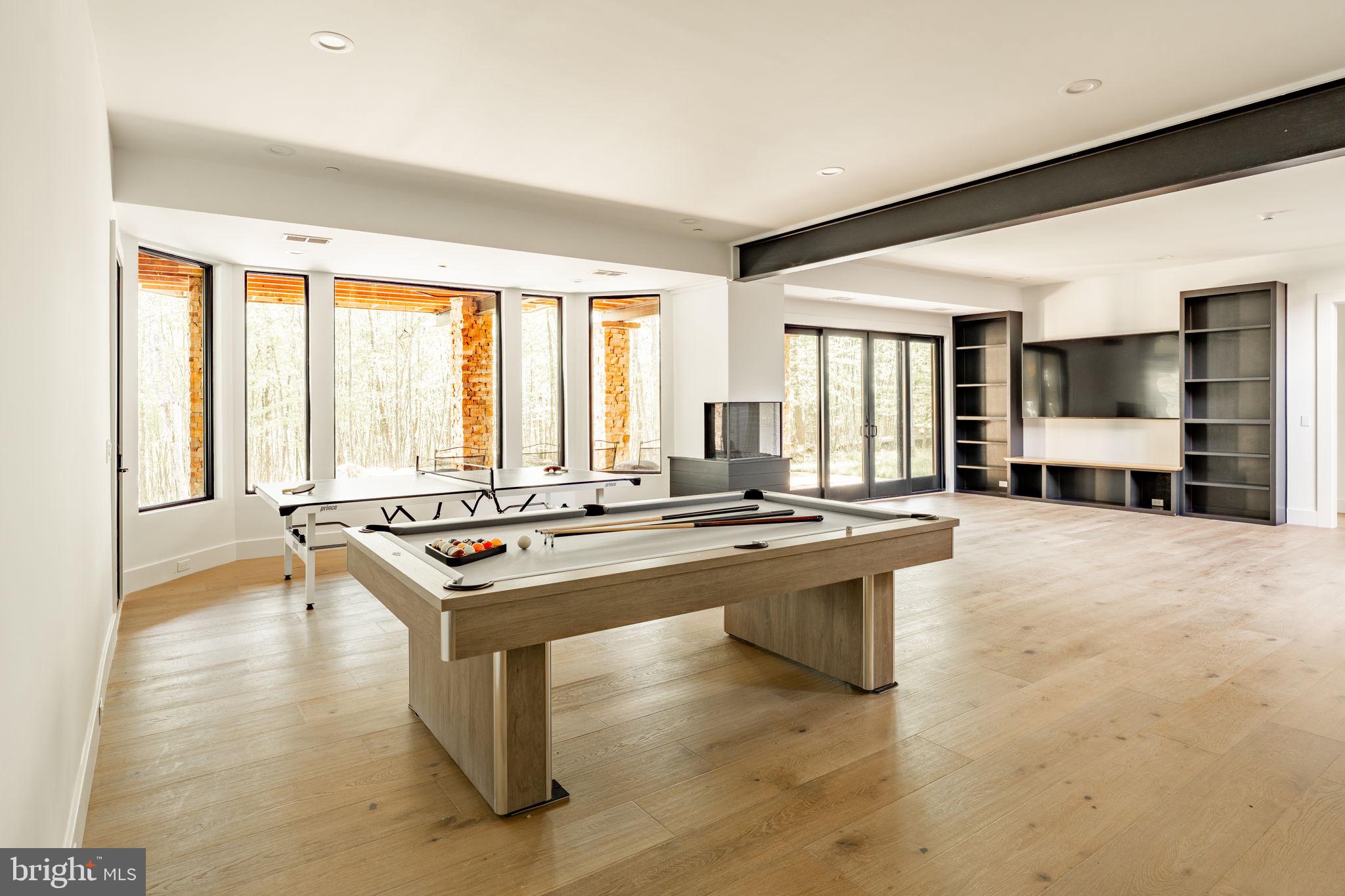 422 MOUNTAINTOP ROAD