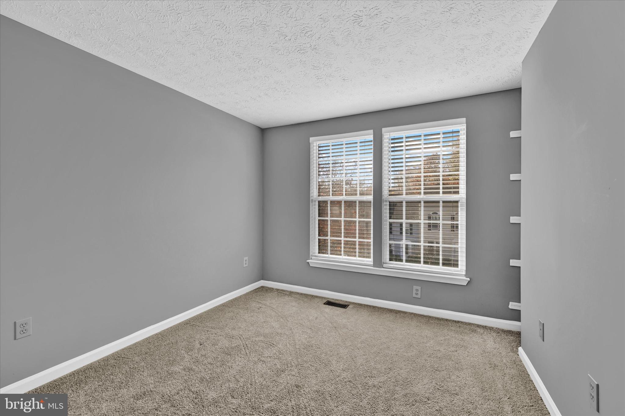 7712 PATUXENT OAK COURT
