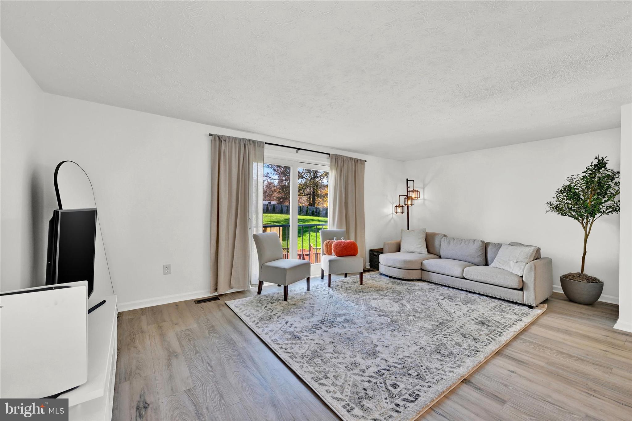 7712 PATUXENT OAK COURT