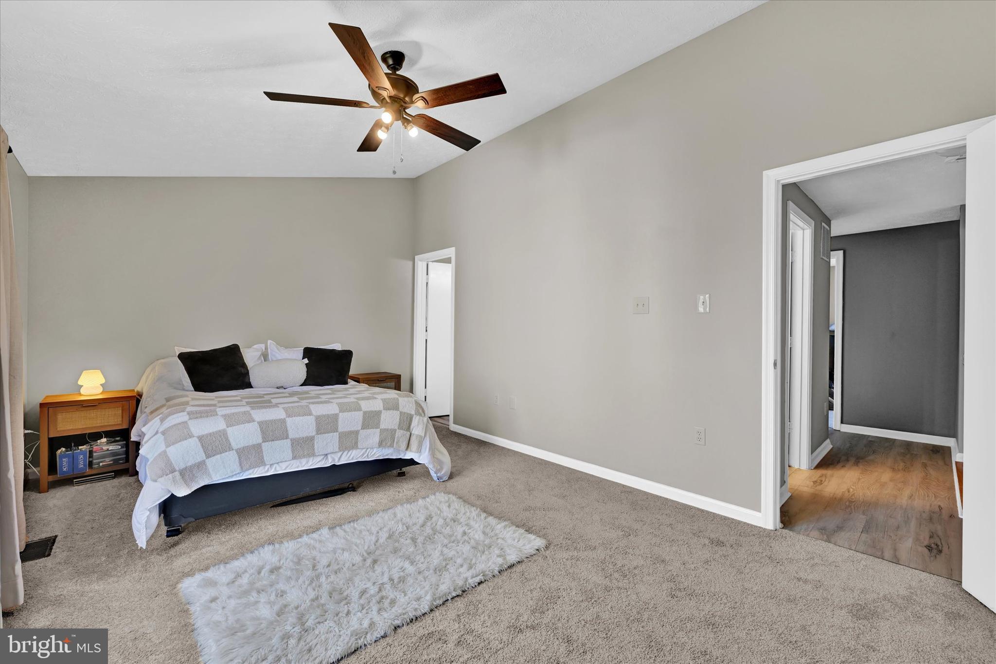 7712 PATUXENT OAK COURT