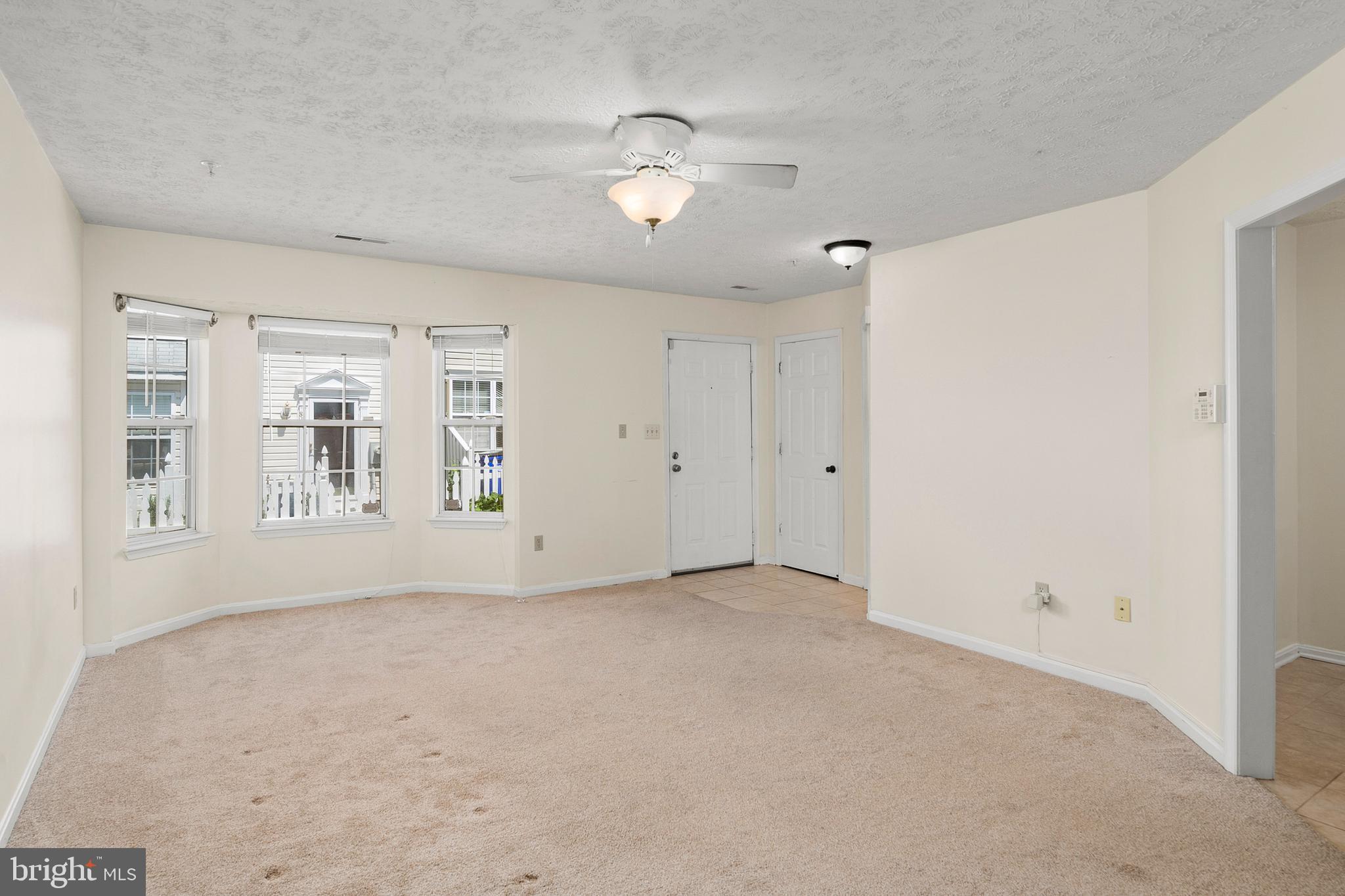 8907 MALLARD COURT