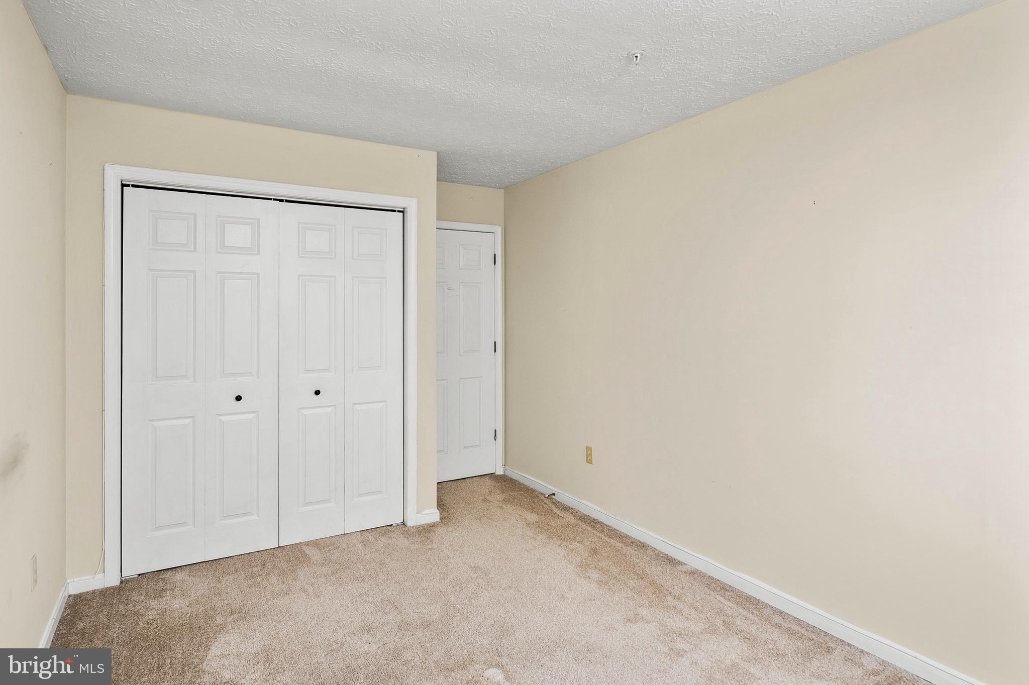 8907 MALLARD COURT