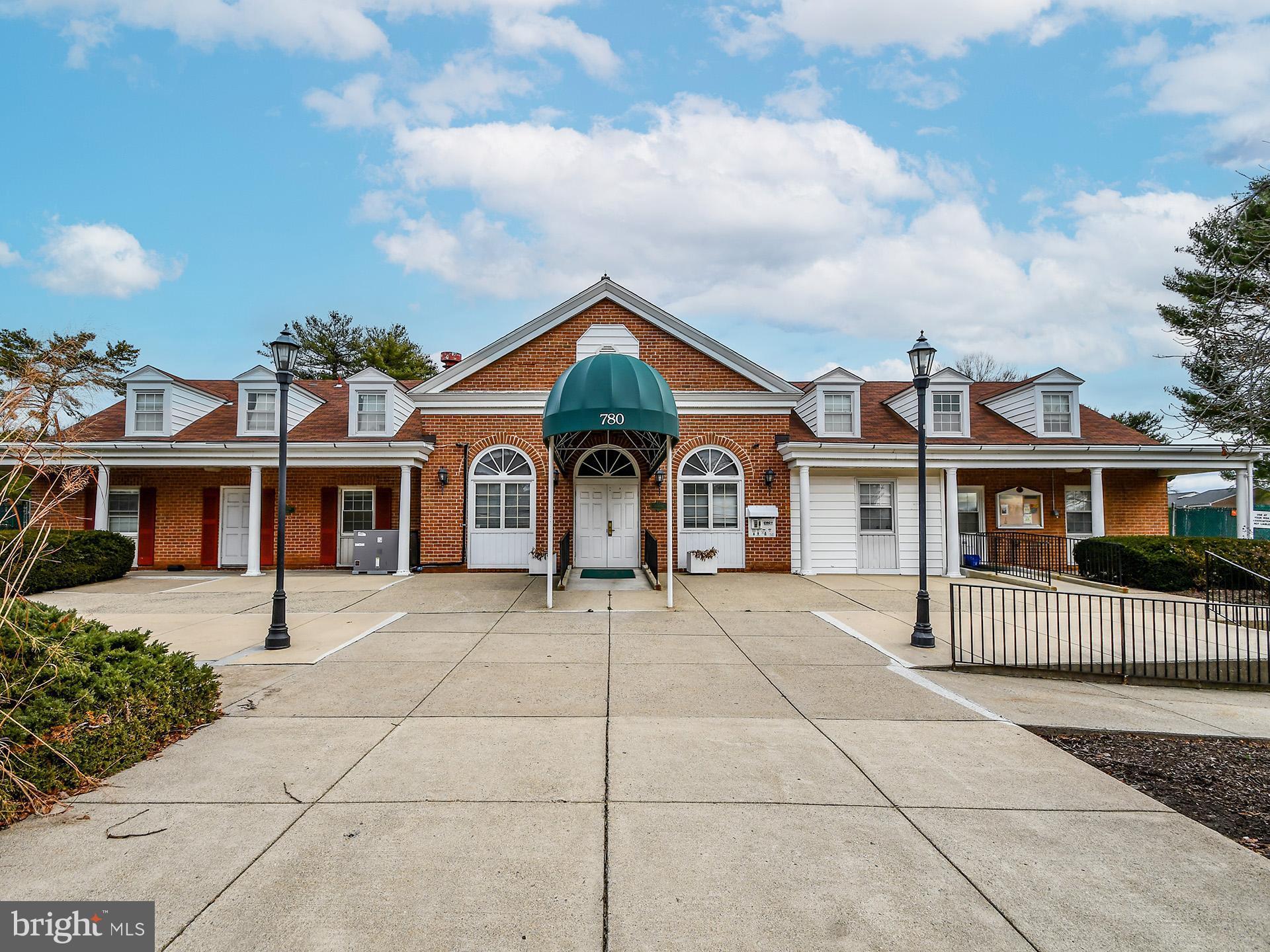 850 QUINCE ORCHARD BOULEVARD 201
