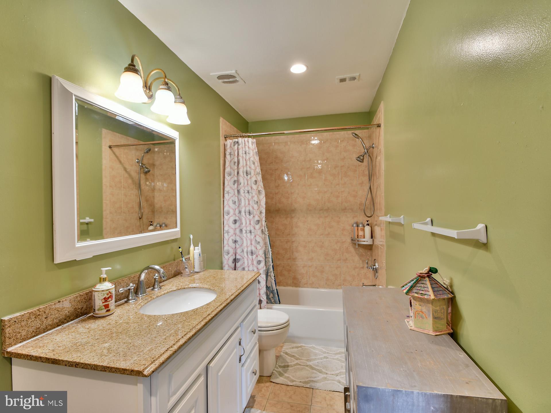 850 QUINCE ORCHARD BOULEVARD 201