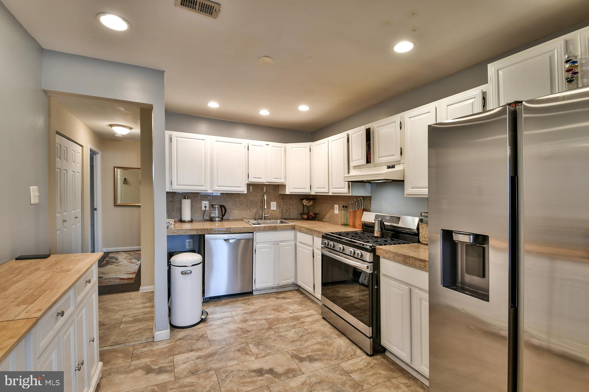 850 QUINCE ORCHARD BOULEVARD 201