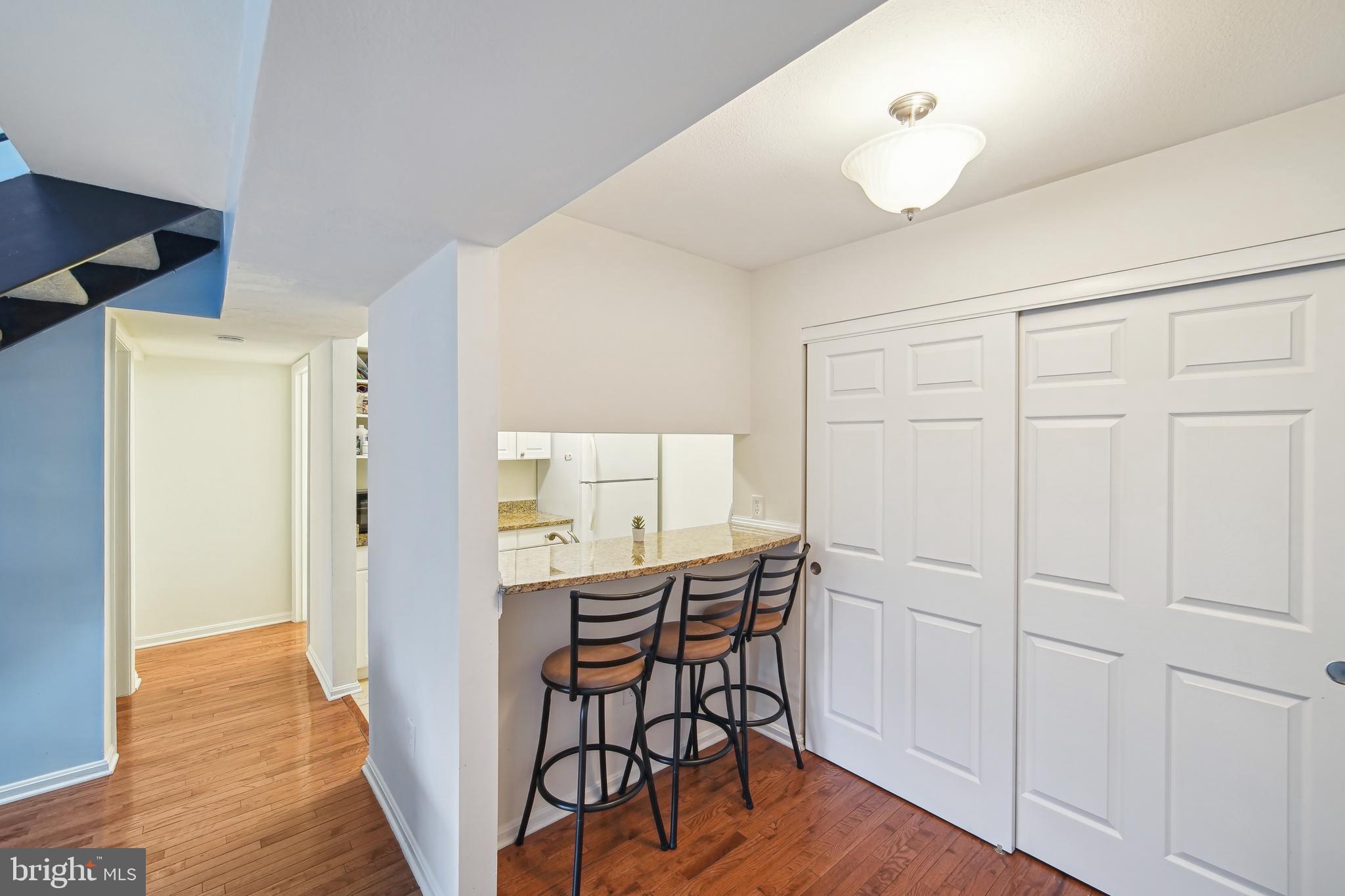 1601 CARRIAGE HOUSE TERRACE H