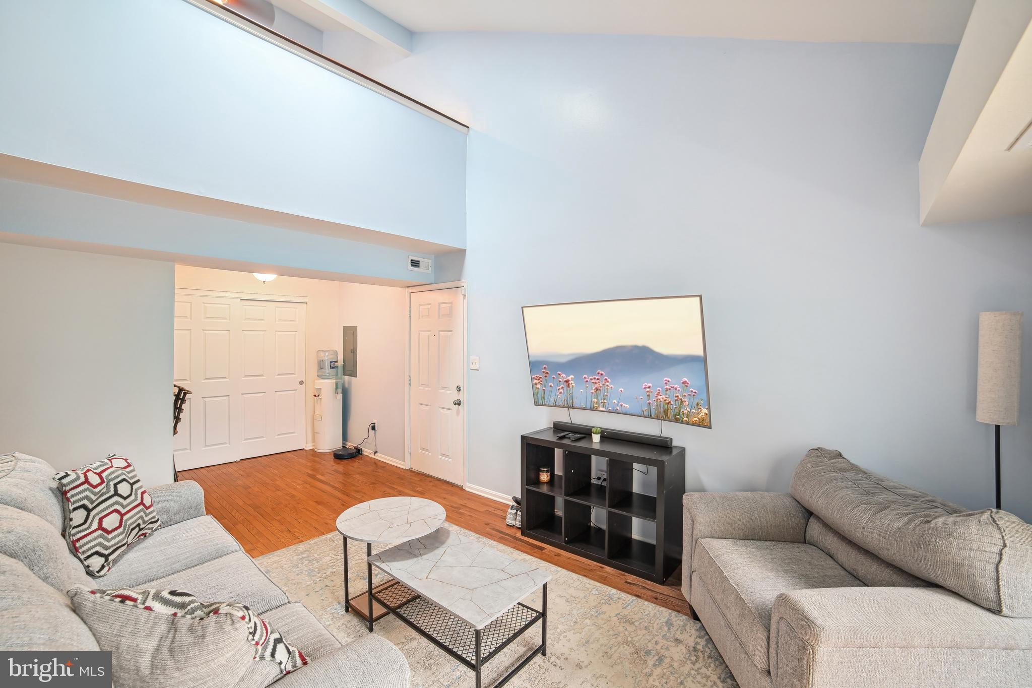 1601 CARRIAGE HOUSE TERRACE H