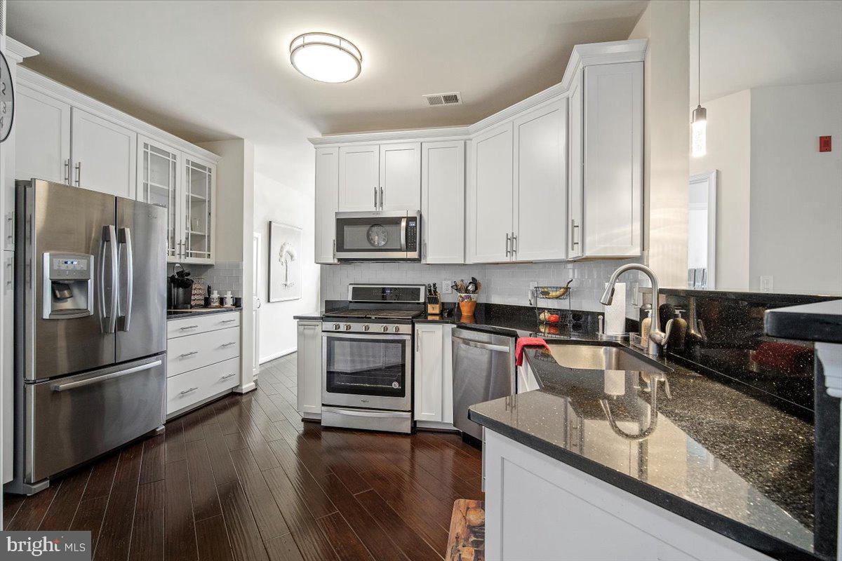 3835 DOC BERLIN DRIVE 42