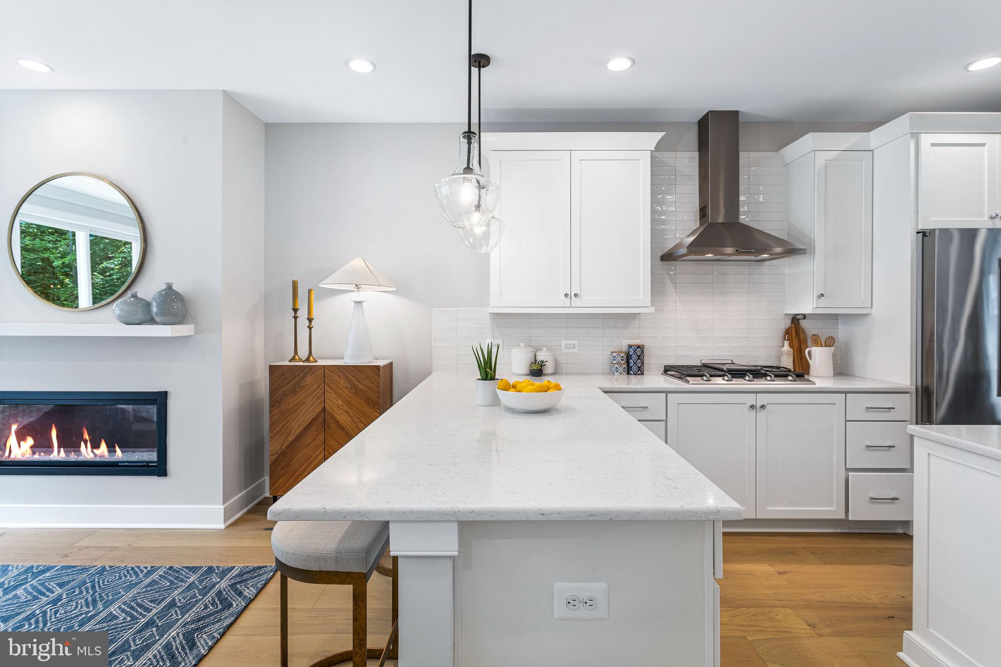 10258 GROSVENOR