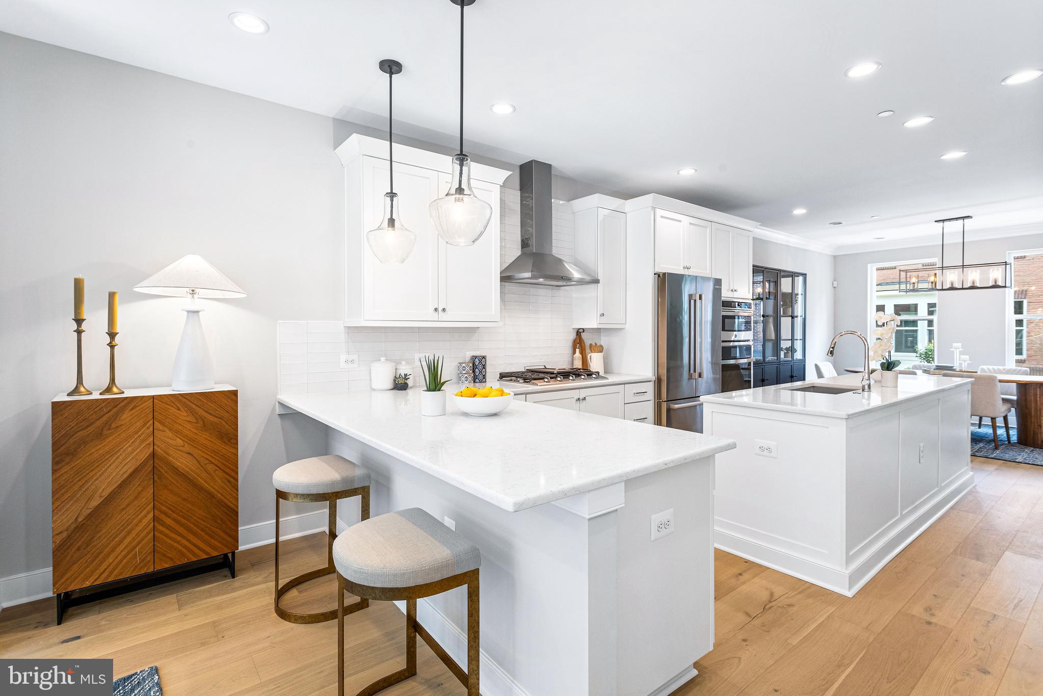 10258 GROSVENOR