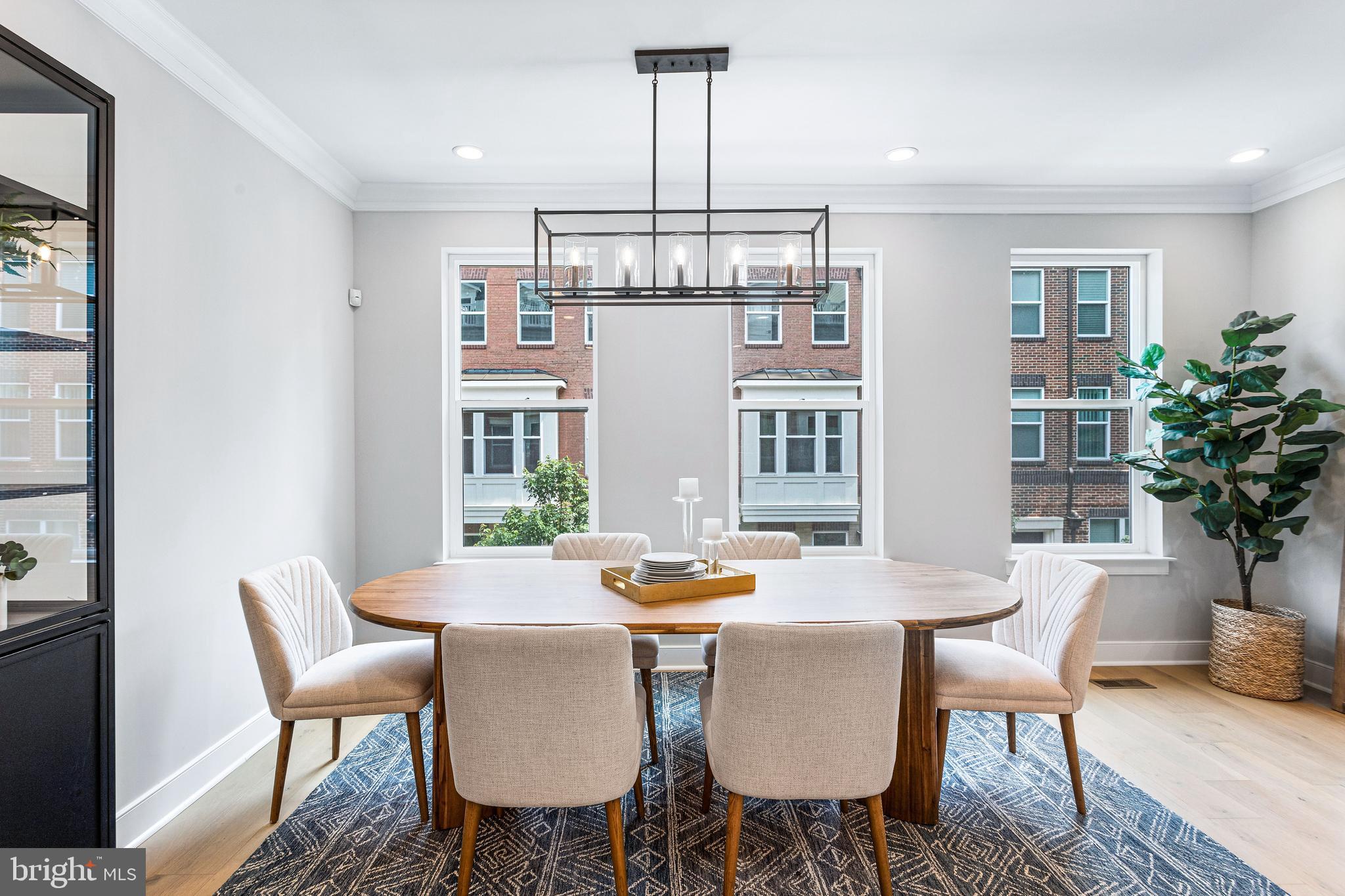 10258 GROSVENOR