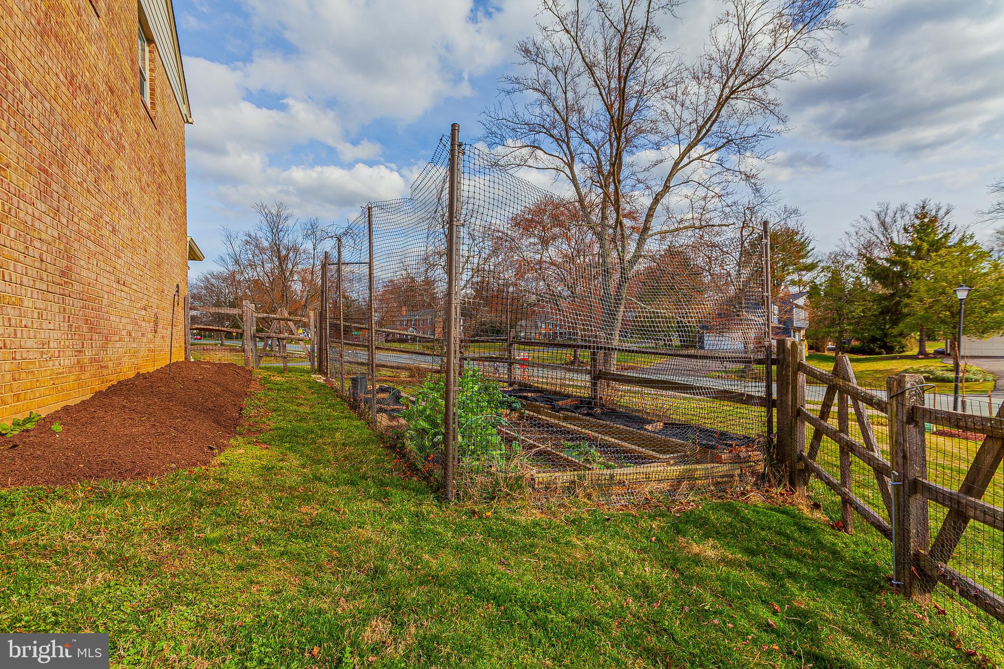 15100 SUNFLOWER COURT