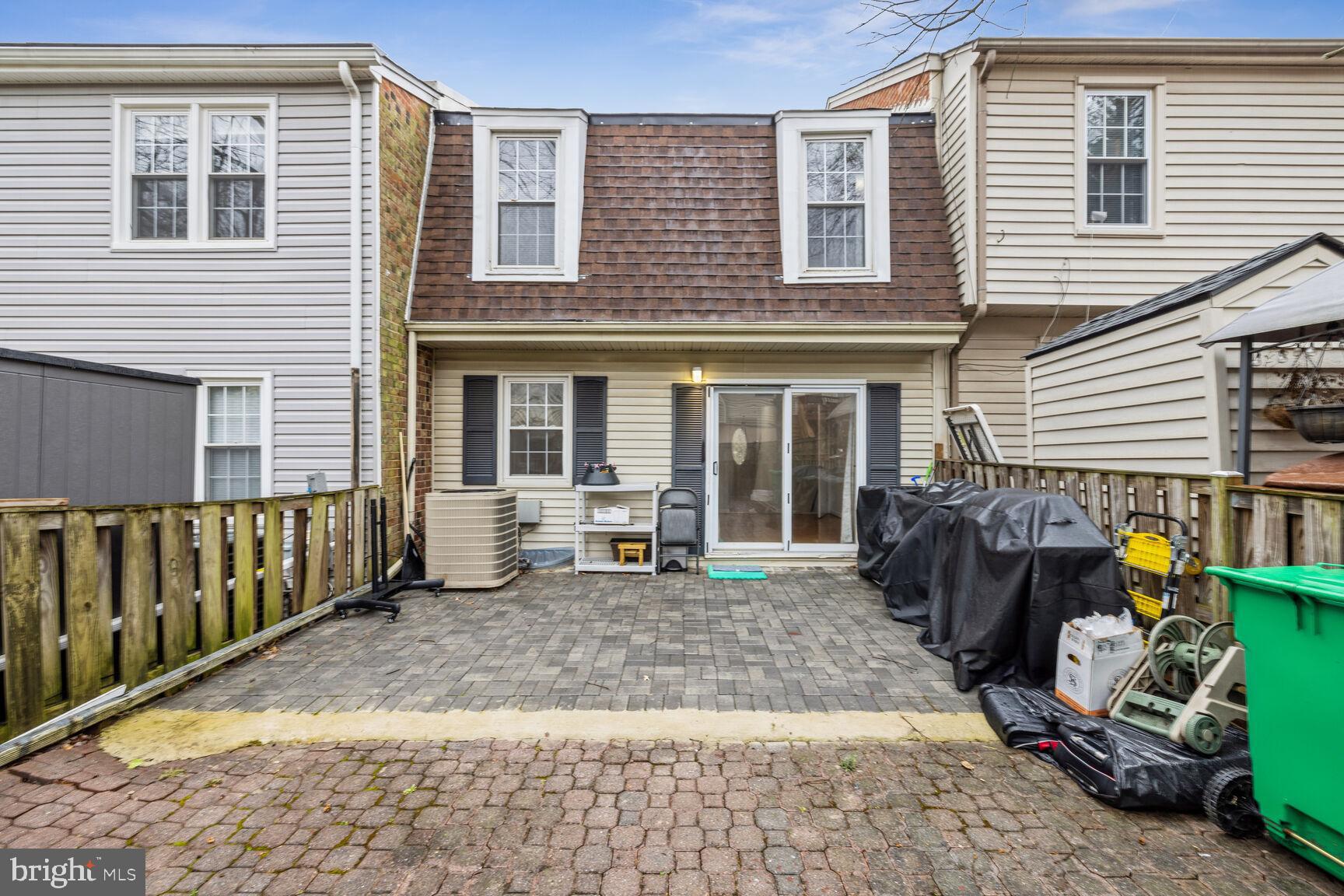 30 HIBISCUS COURT 14