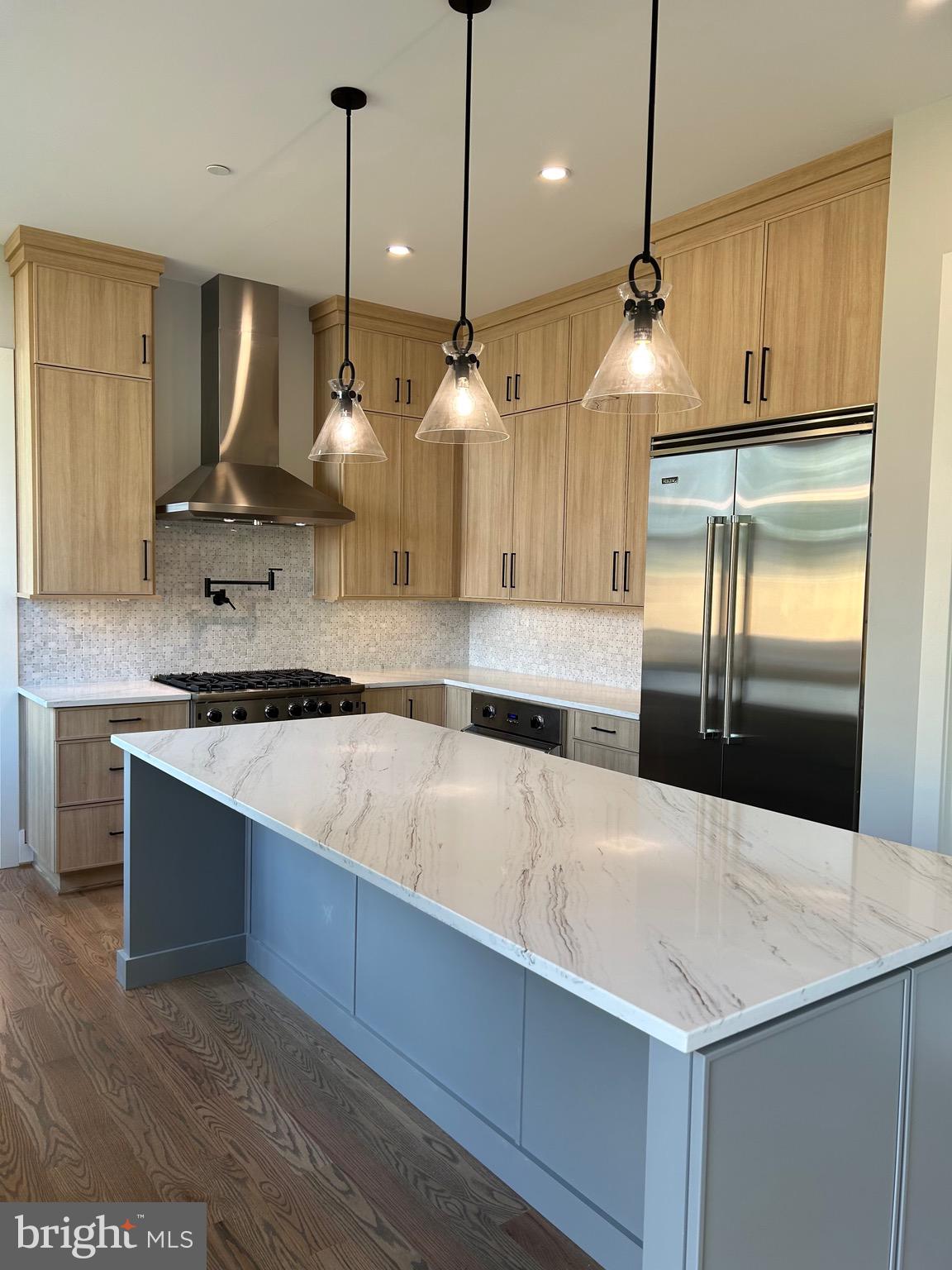 8104 WOODHAVEN BOULEVARD