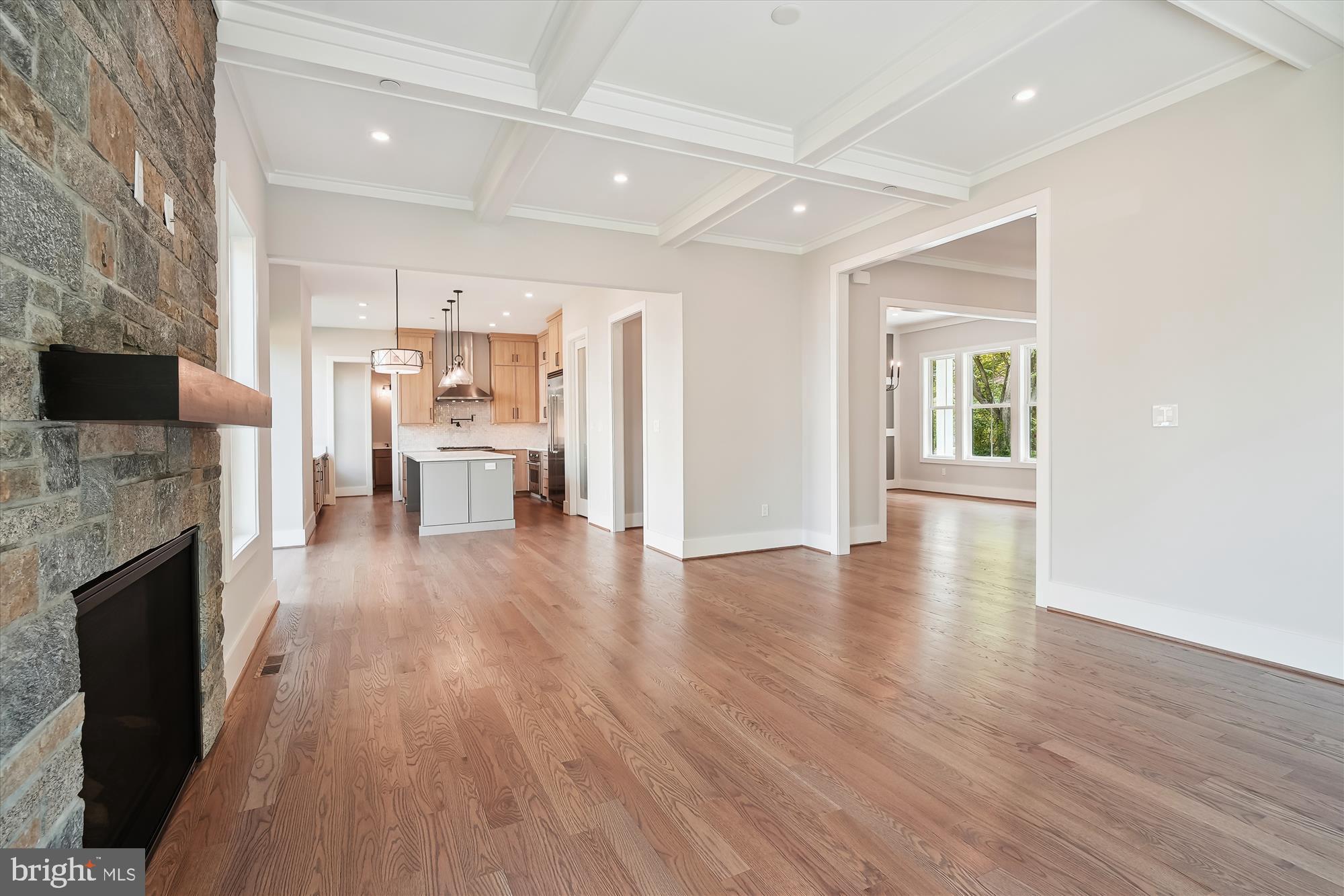 8104 WOODHAVEN BOULEVARD