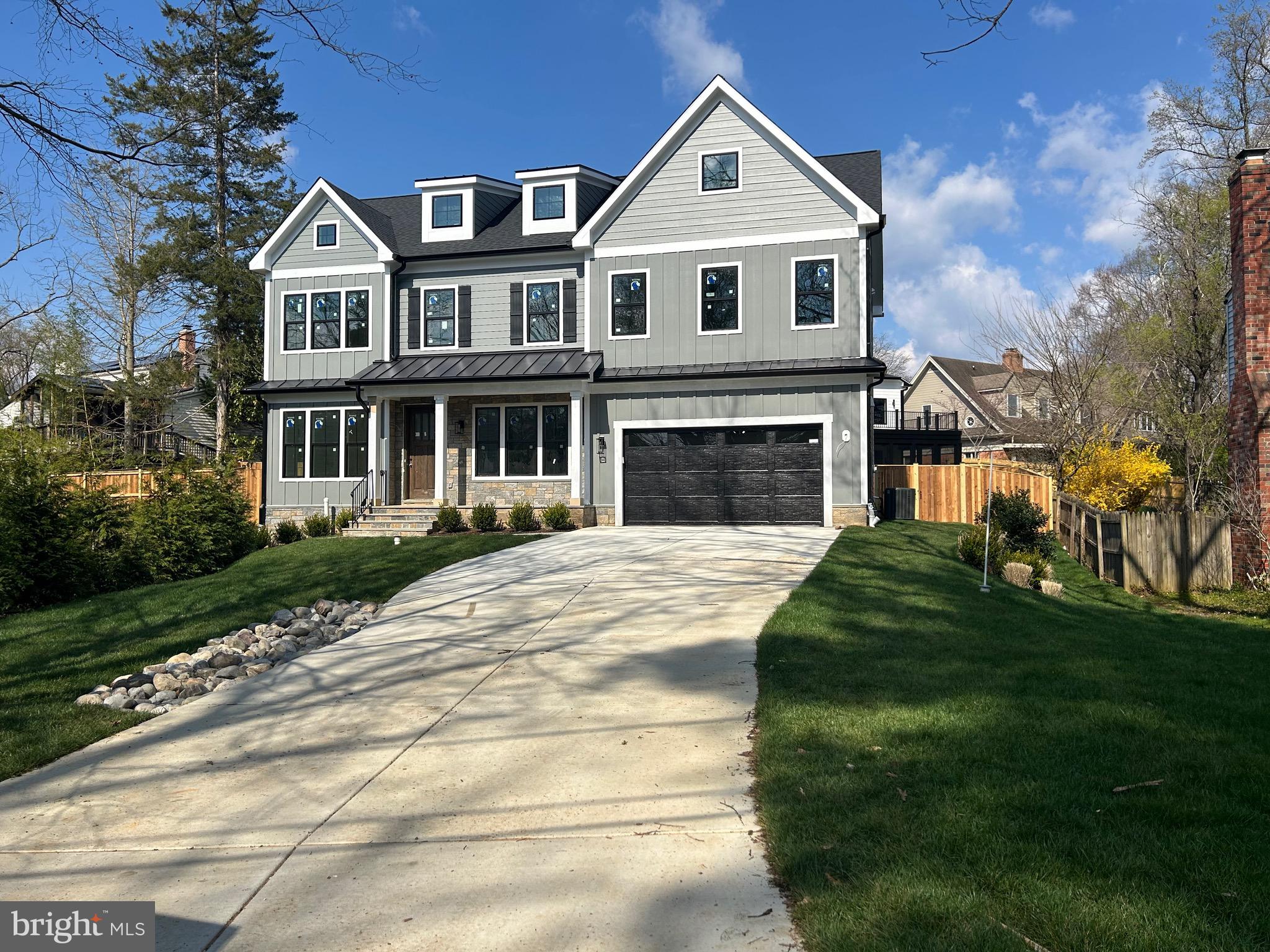 8104 WOODHAVEN BOULEVARD