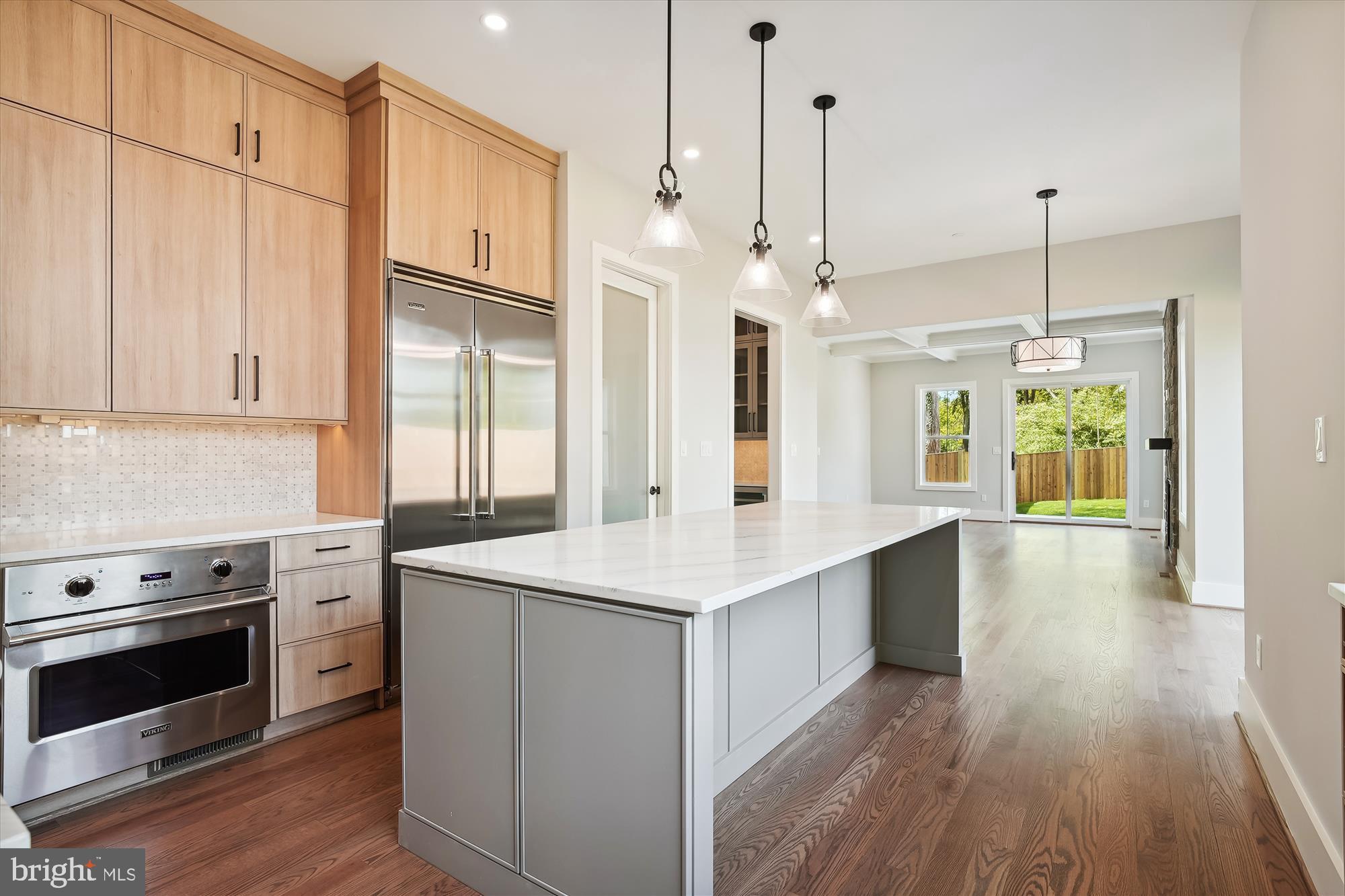 8104 WOODHAVEN BOULEVARD