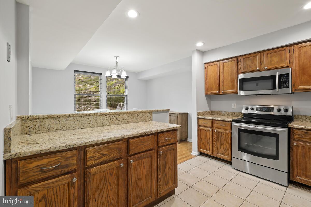 39 PICKERING COURT 02