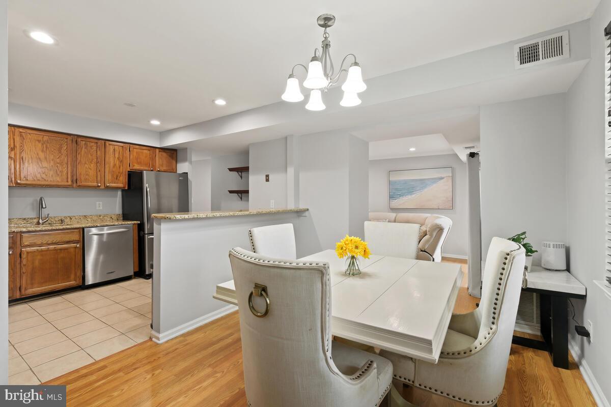 39 PICKERING COURT 02