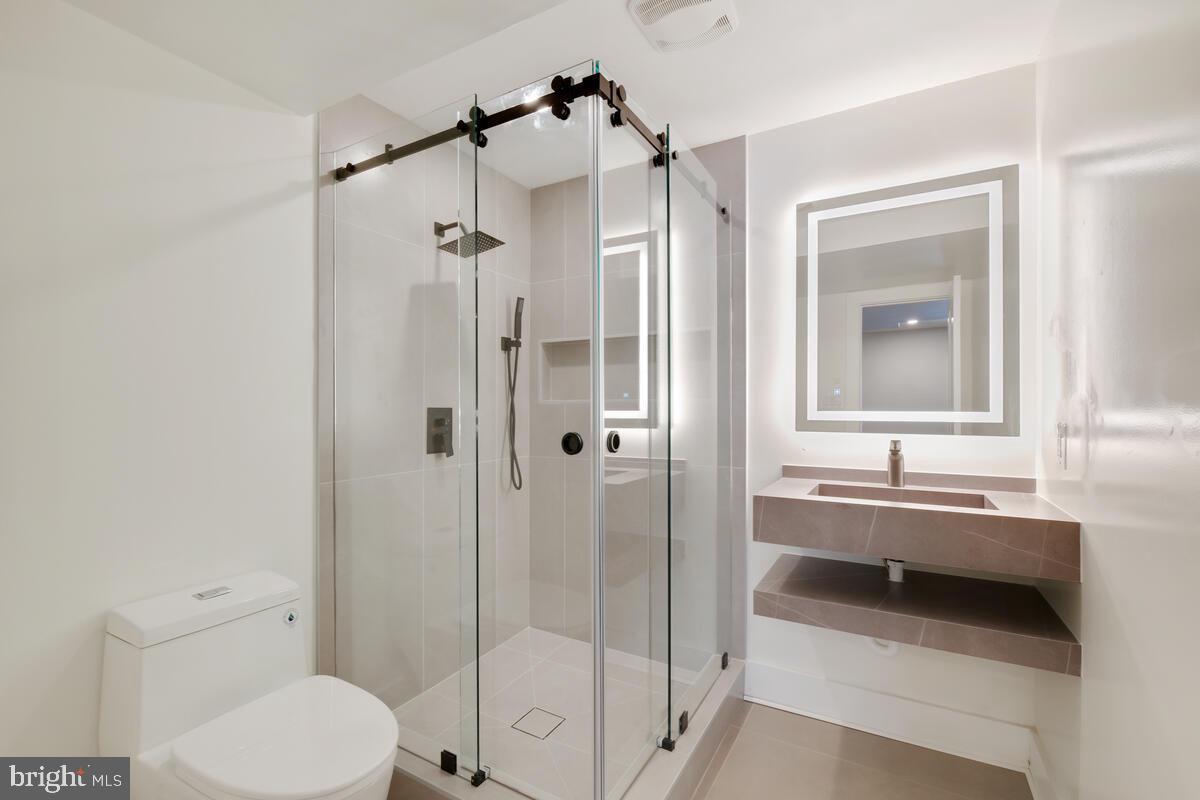 9816 GLENOLDEN DRIVE