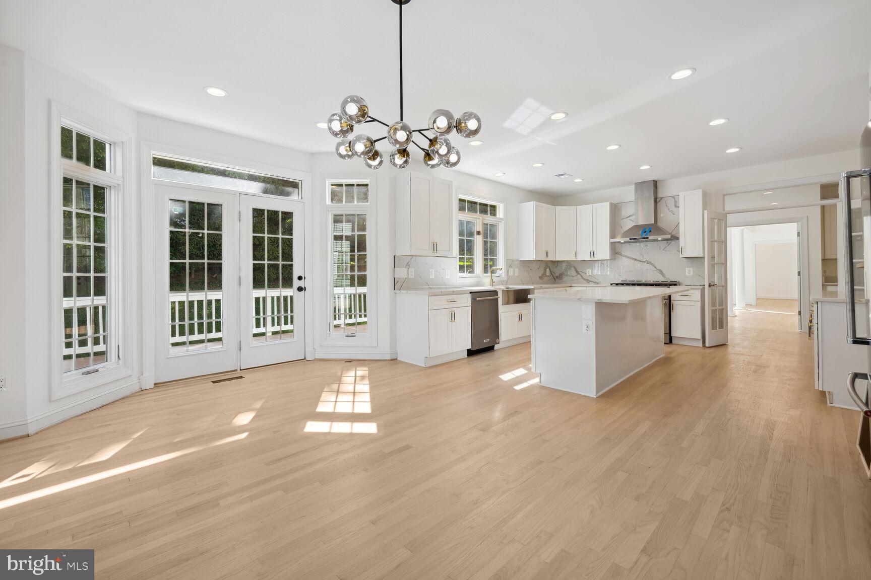 9909 BALD CYPRESS DRIVE