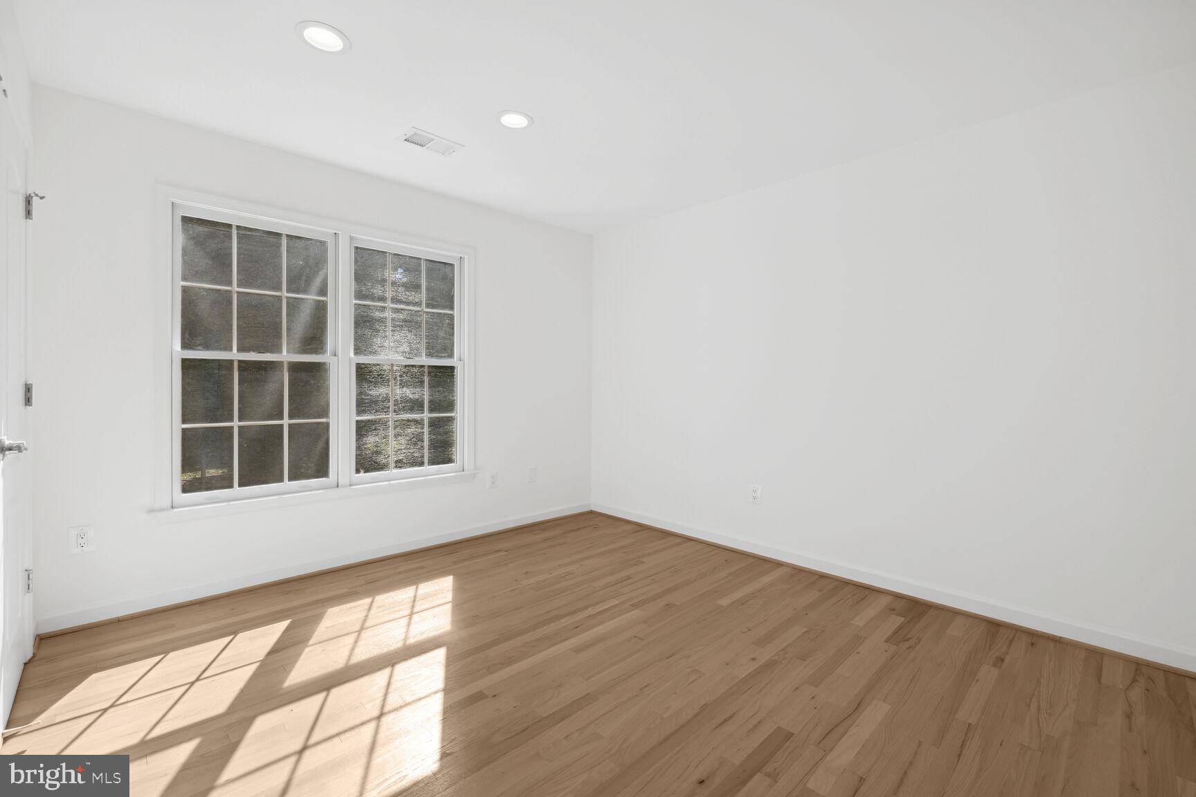 9909 BALD CYPRESS DRIVE