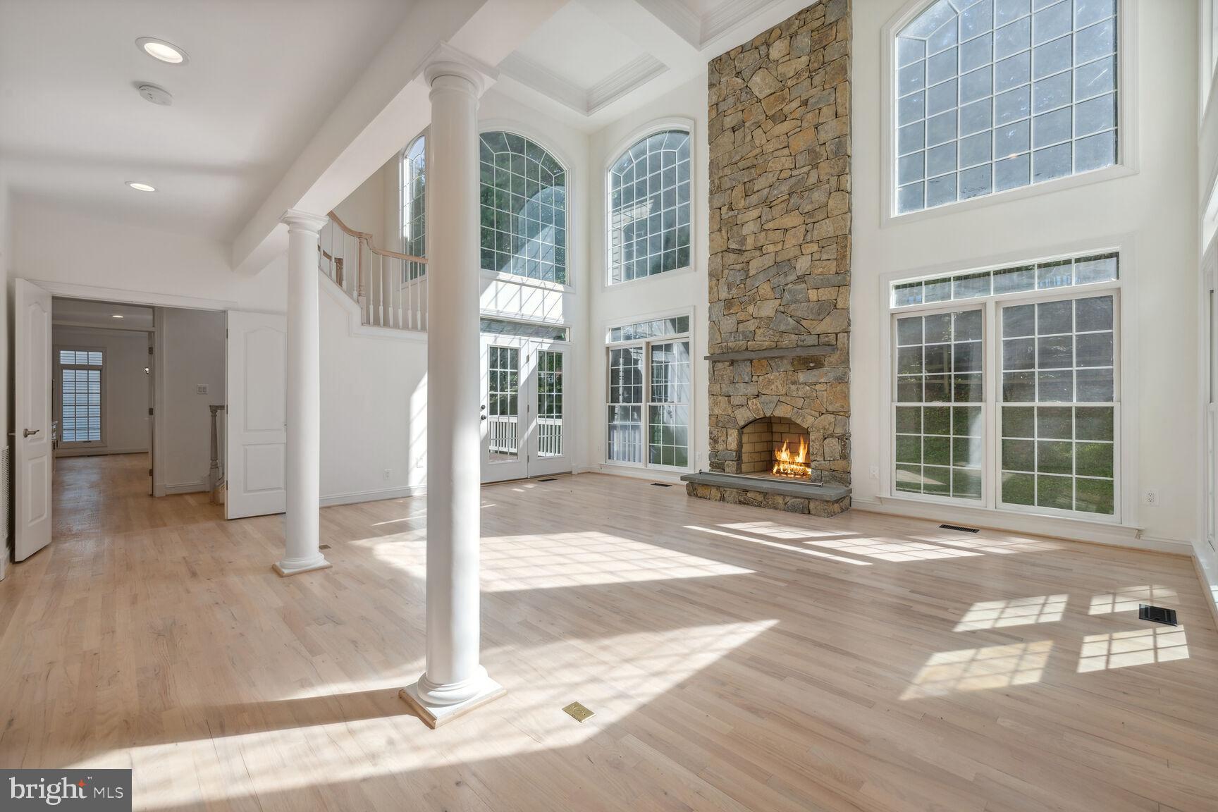 9909 BALD CYPRESS DRIVE