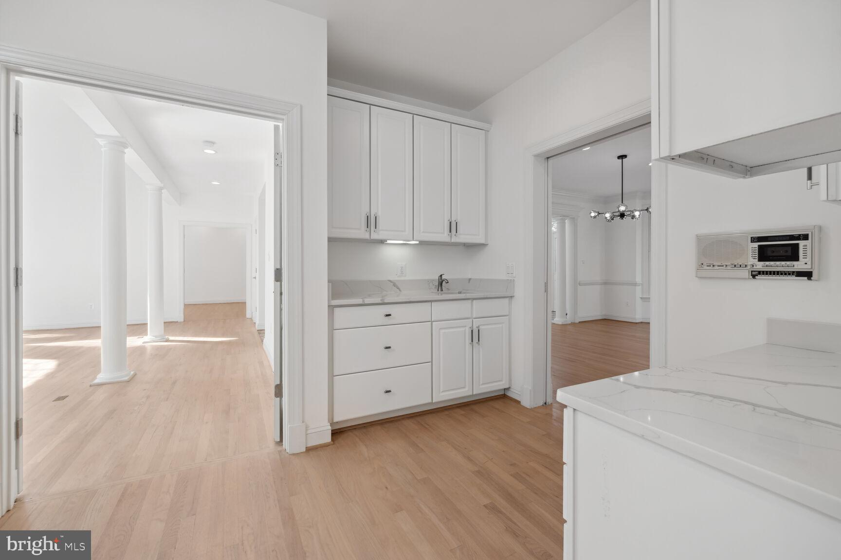 9909 BALD CYPRESS DRIVE