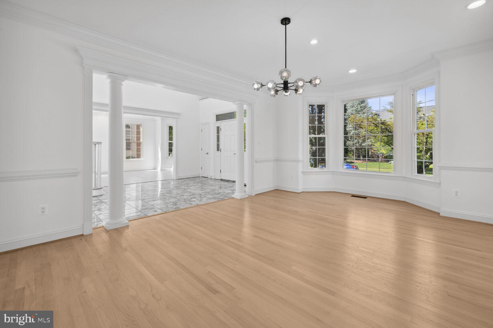 9909 BALD CYPRESS DRIVE