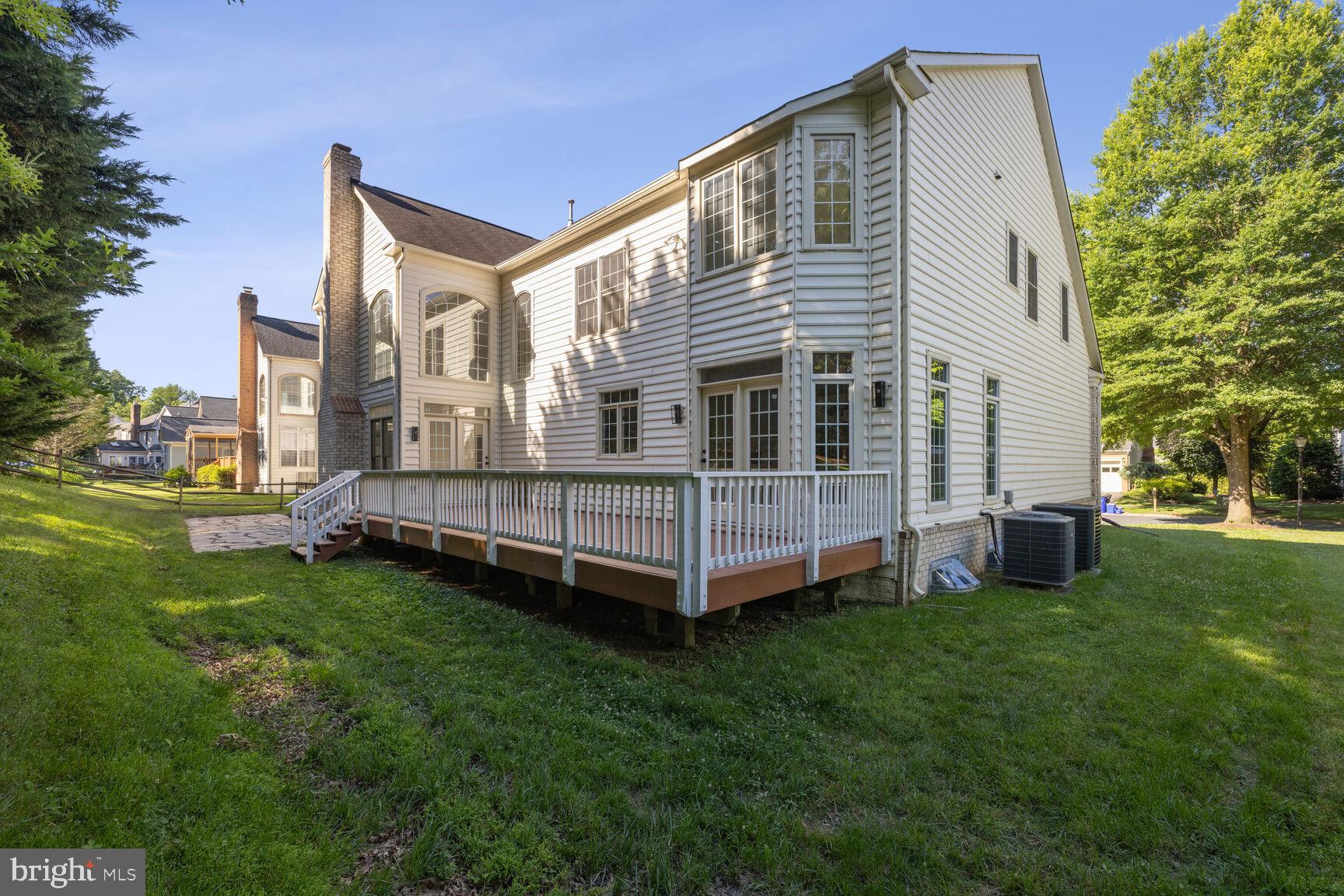 9909 BALD CYPRESS DRIVE