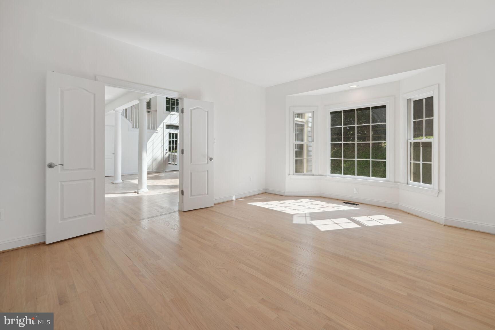 9909 BALD CYPRESS DRIVE