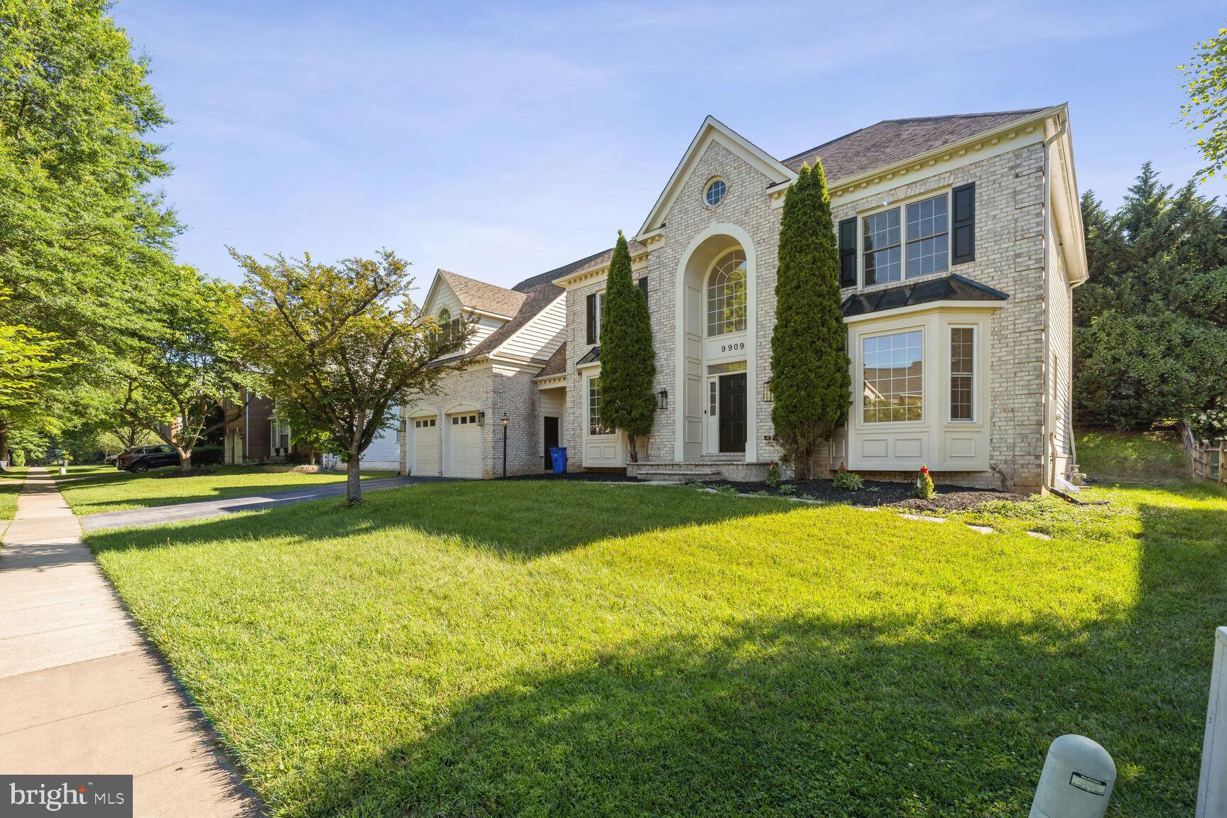 9909 BALD CYPRESS DRIVE