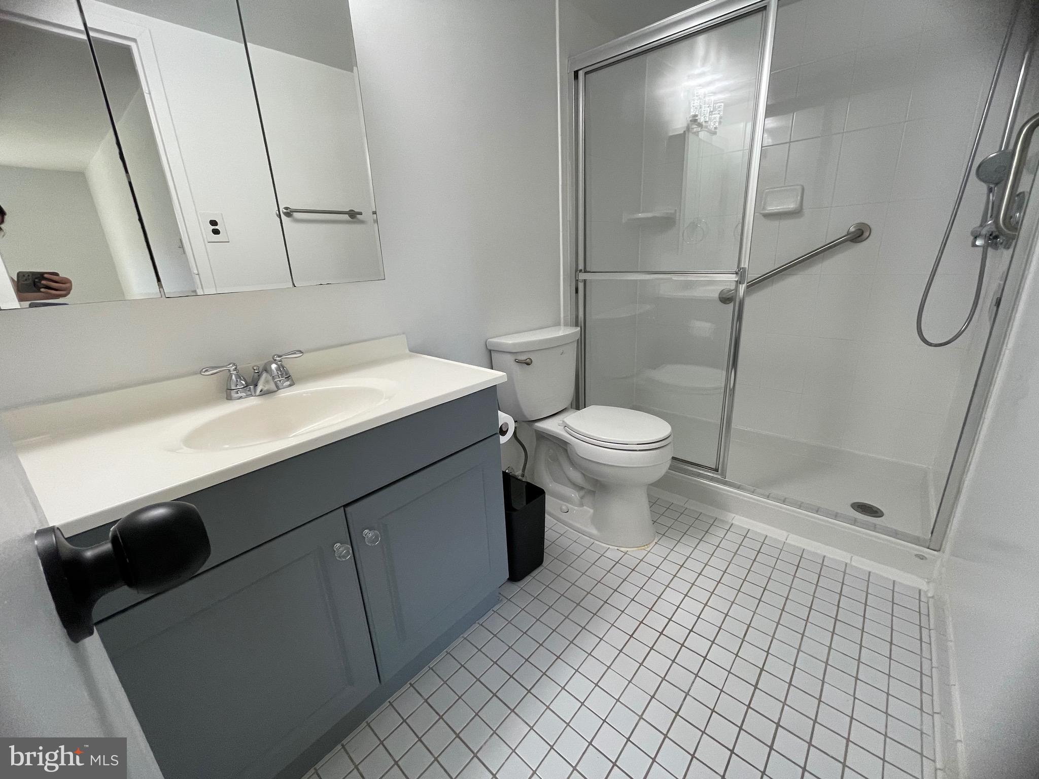 436 GIRARD STREET 239 - 201