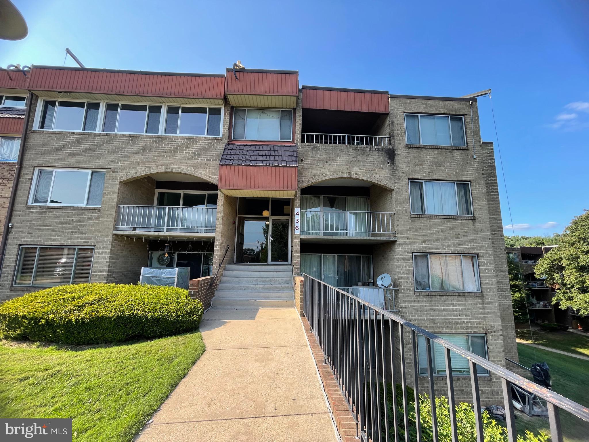 436 GIRARD STREET 239 - 201