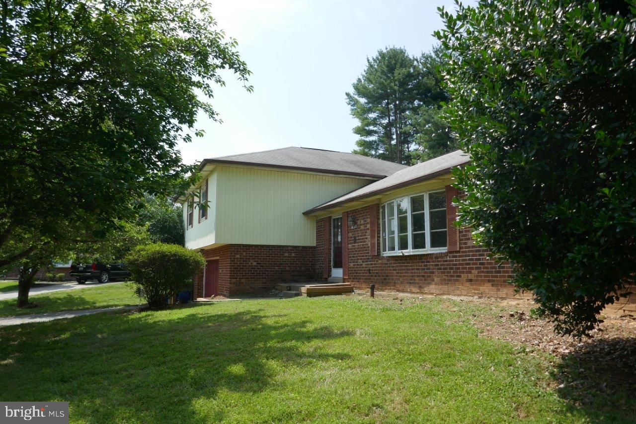 3709 TODDSBURY LANE