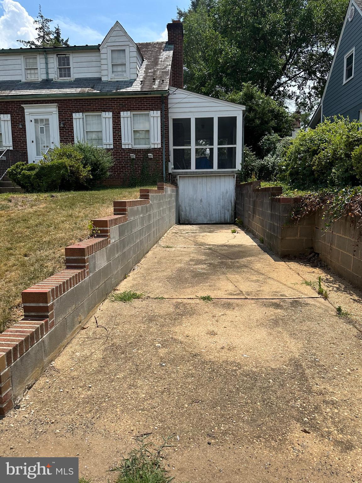 212 WHITESTONE ROAD