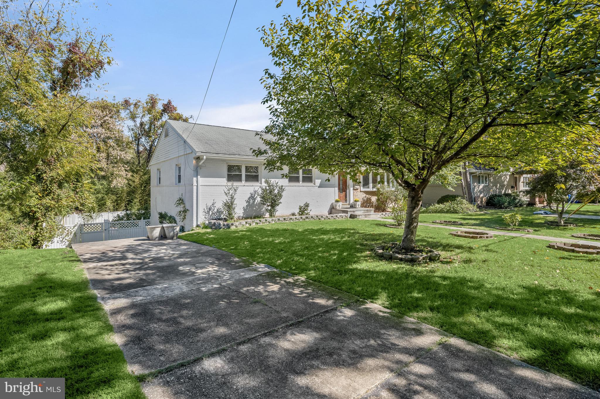 9331 E PARKHILL DRIVE
