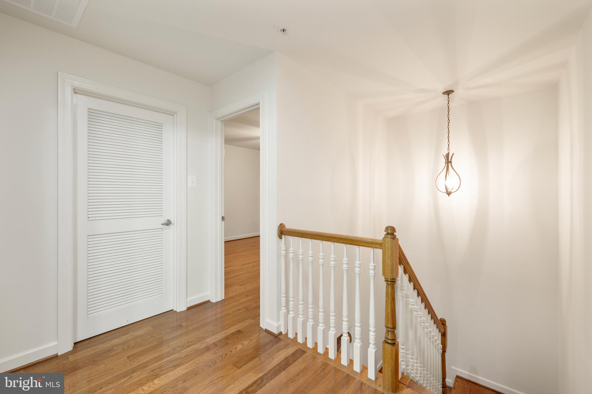 658 RAVEN AVENUE