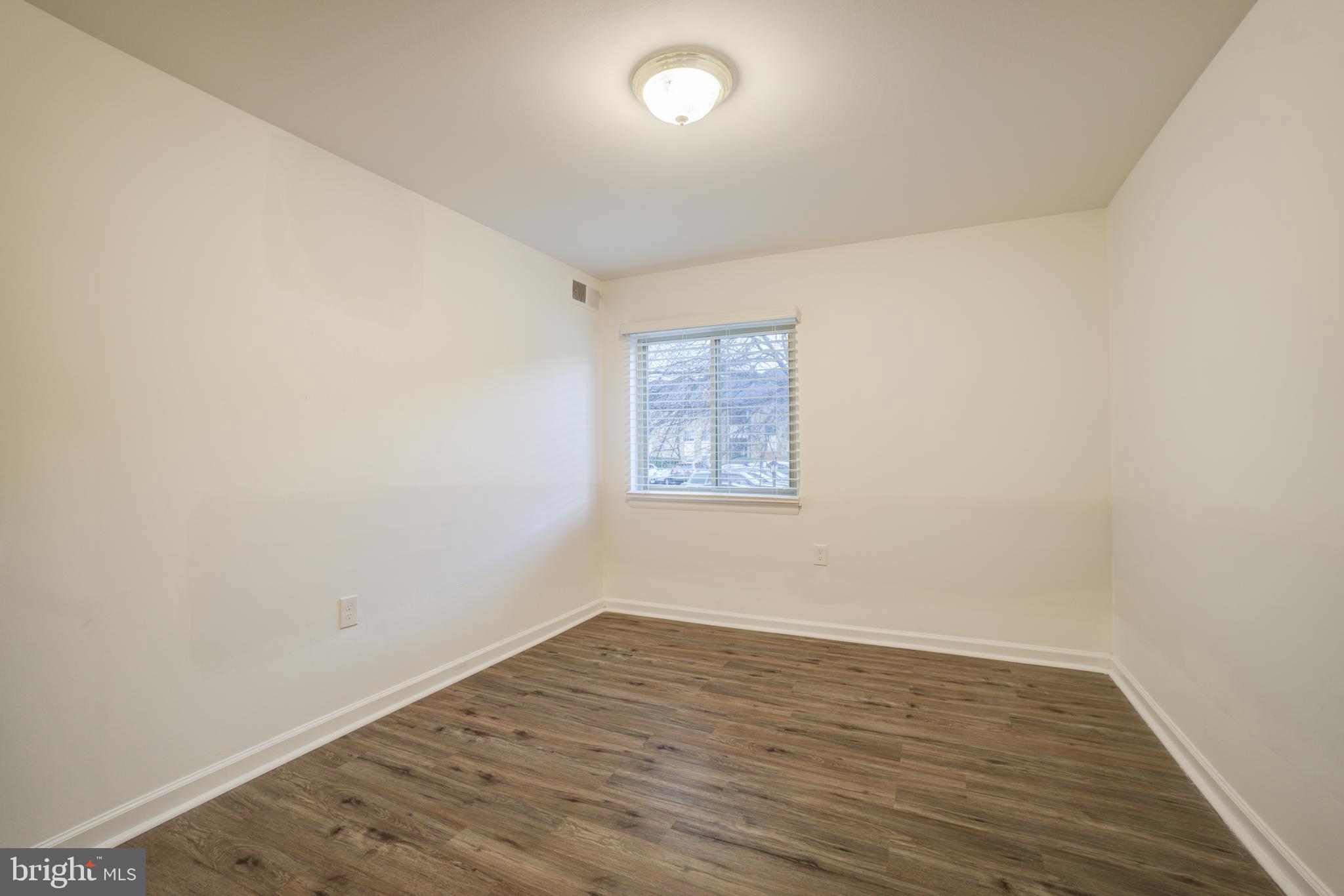 18734 WALKERS CHOICE ROAD 3