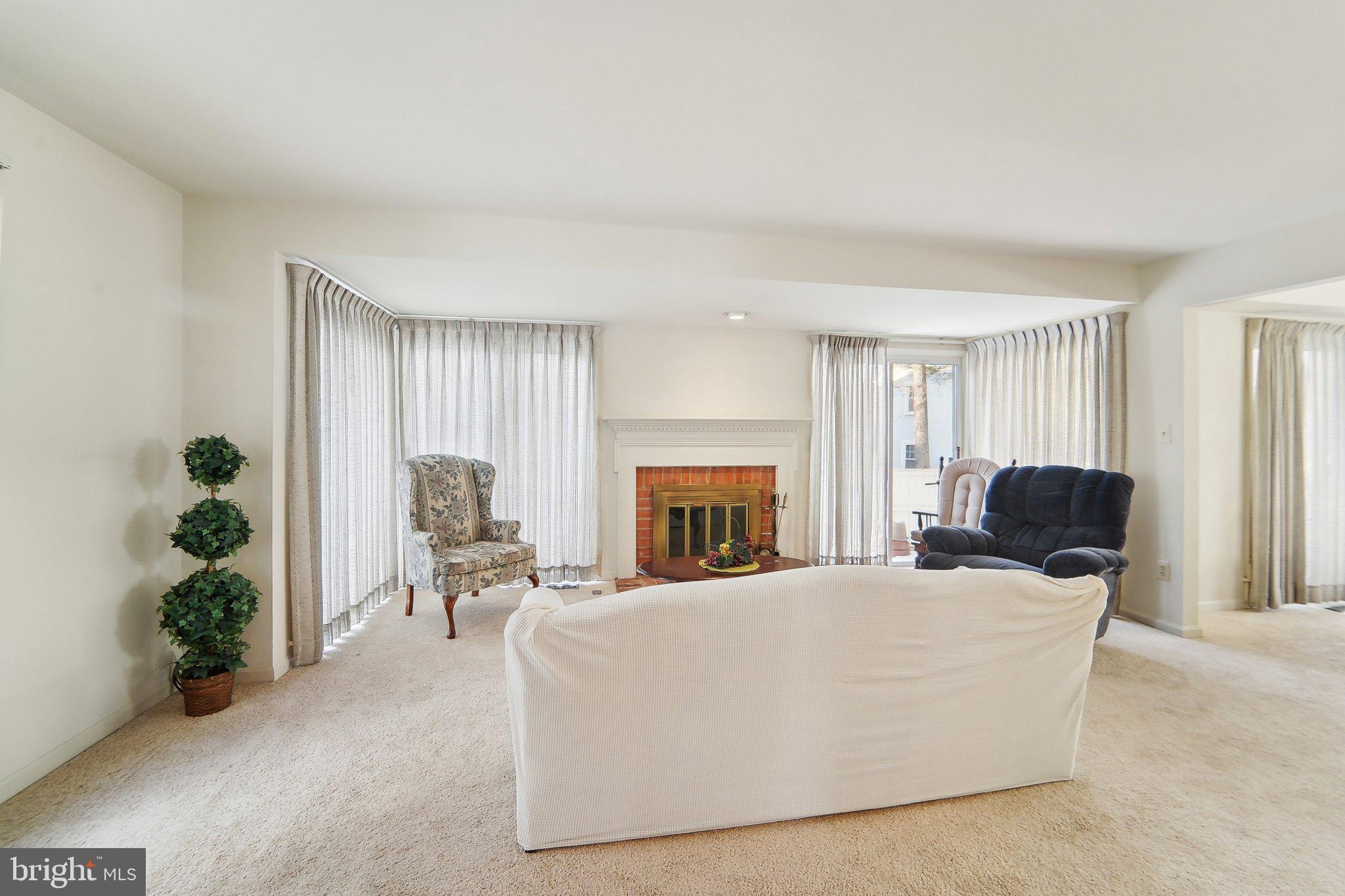 304 SAYBROOKE VIEW DRIVE