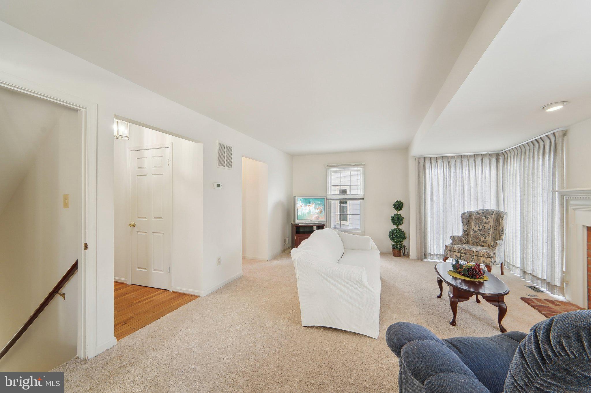 304 SAYBROOKE VIEW DRIVE
