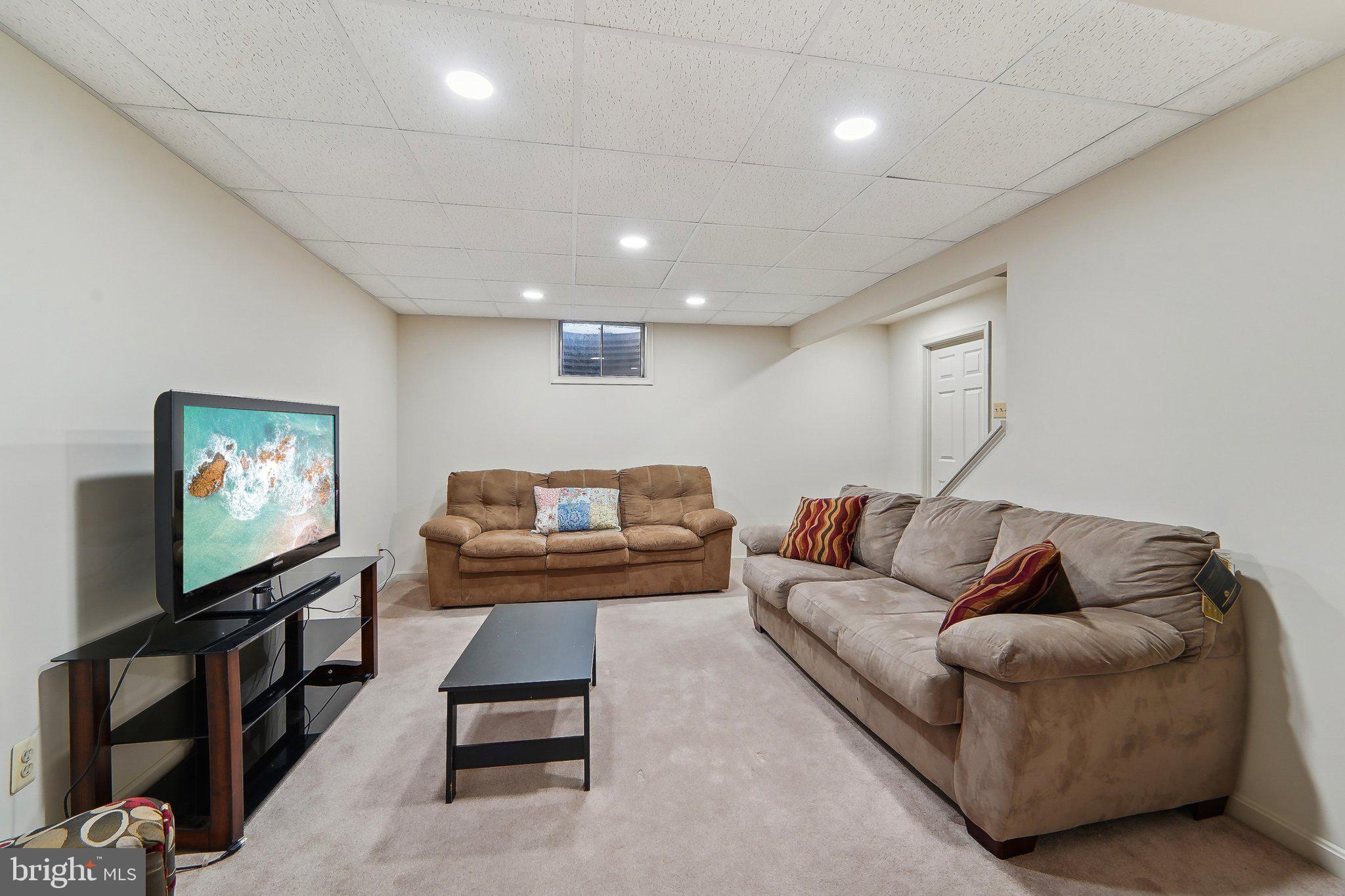 304 SAYBROOKE VIEW DRIVE