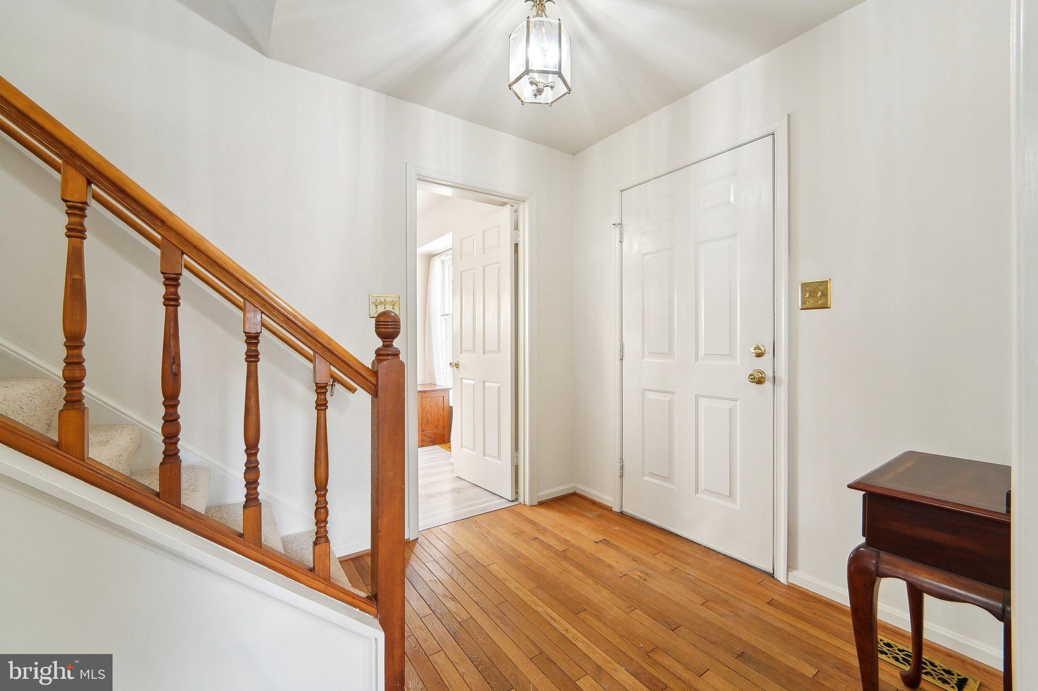 304 SAYBROOKE VIEW DRIVE
