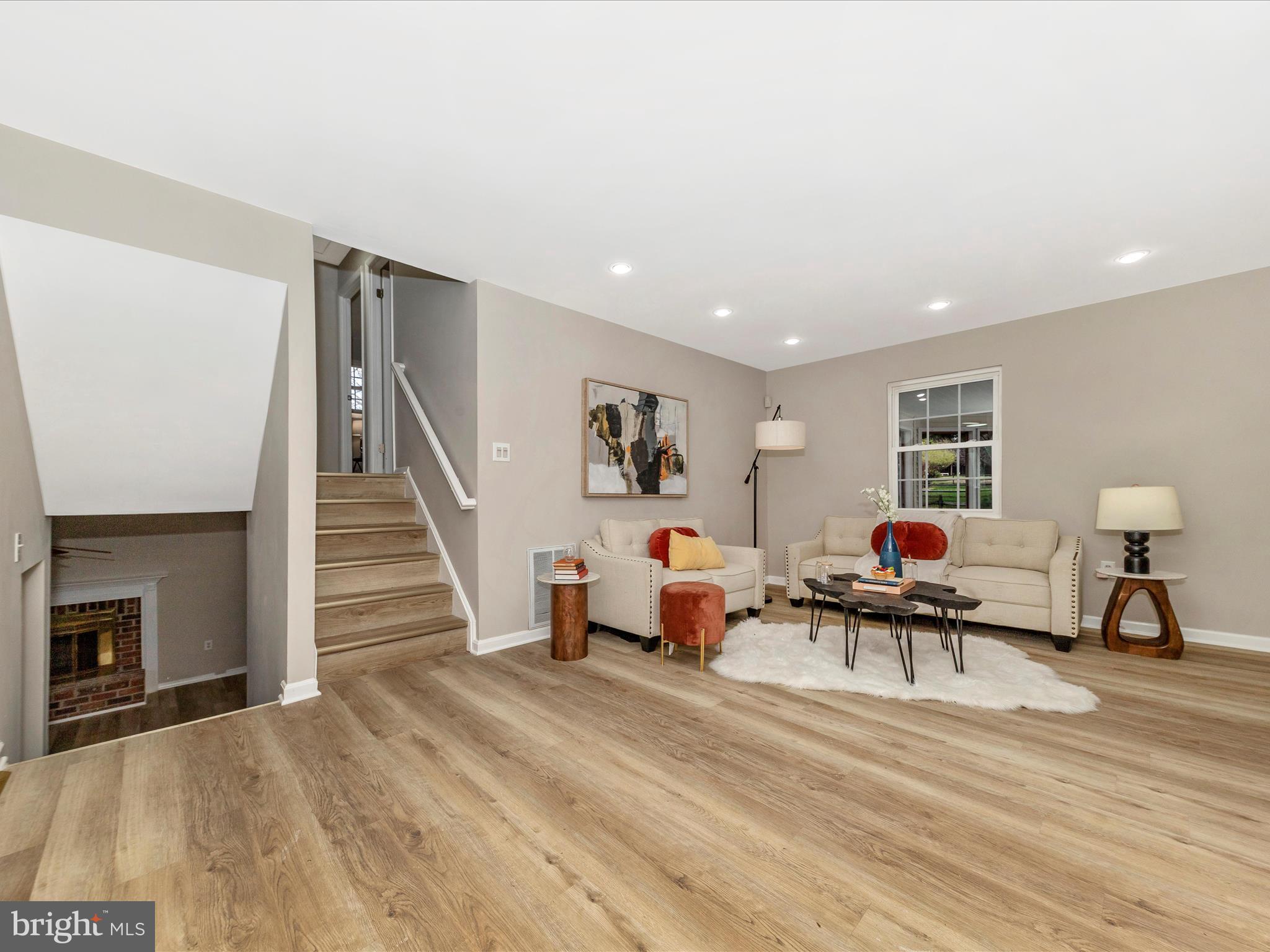 8400 MOUNTAIN LAUREL LANE