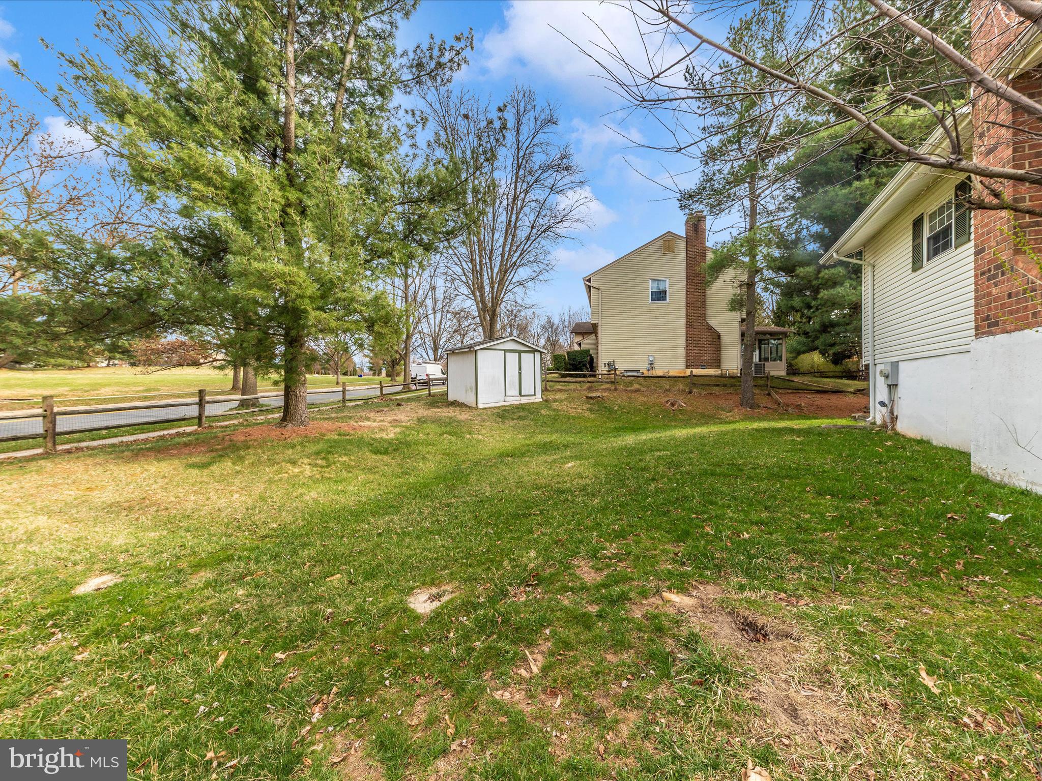 8400 MOUNTAIN LAUREL LANE