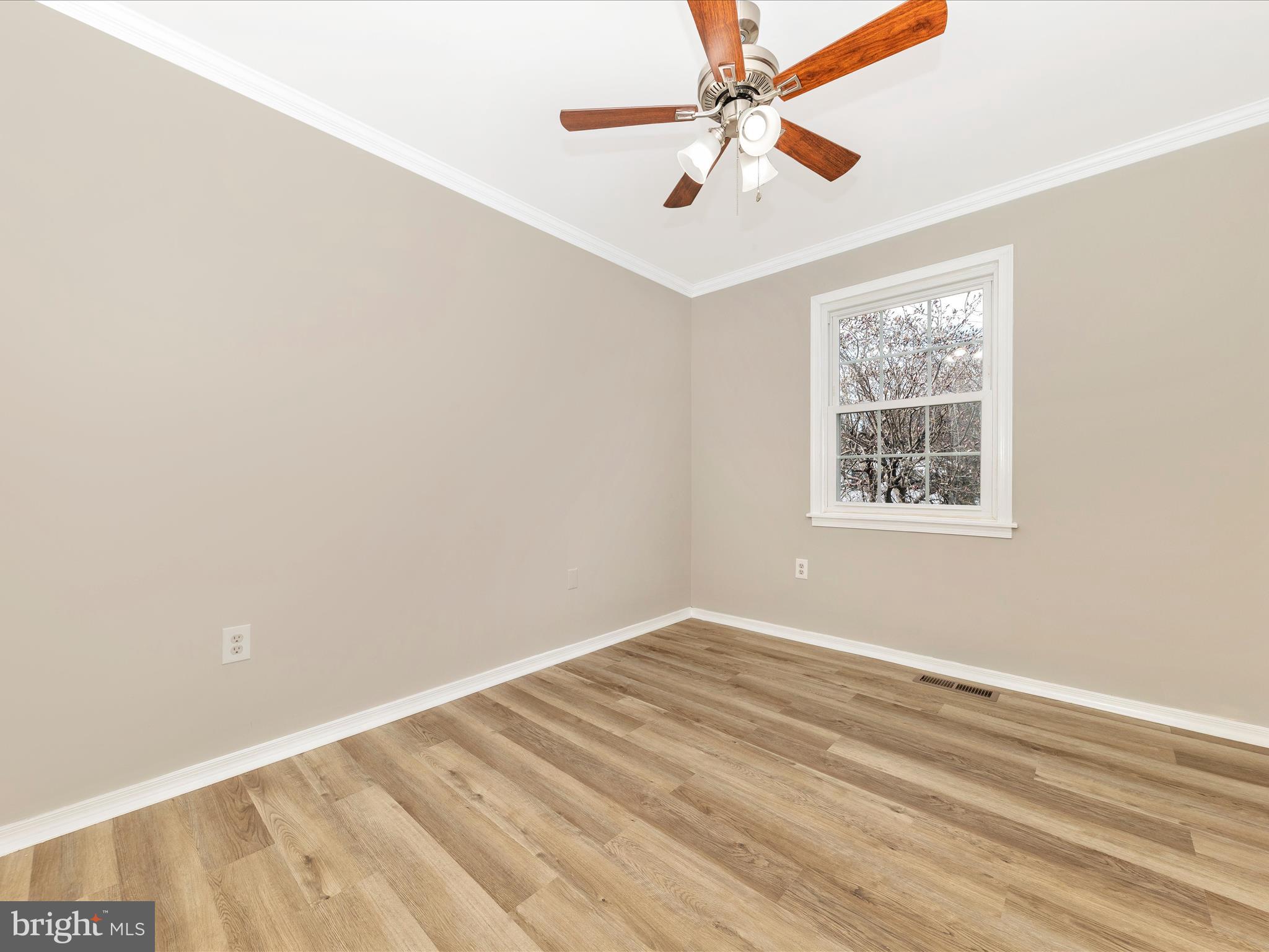 8400 MOUNTAIN LAUREL LANE