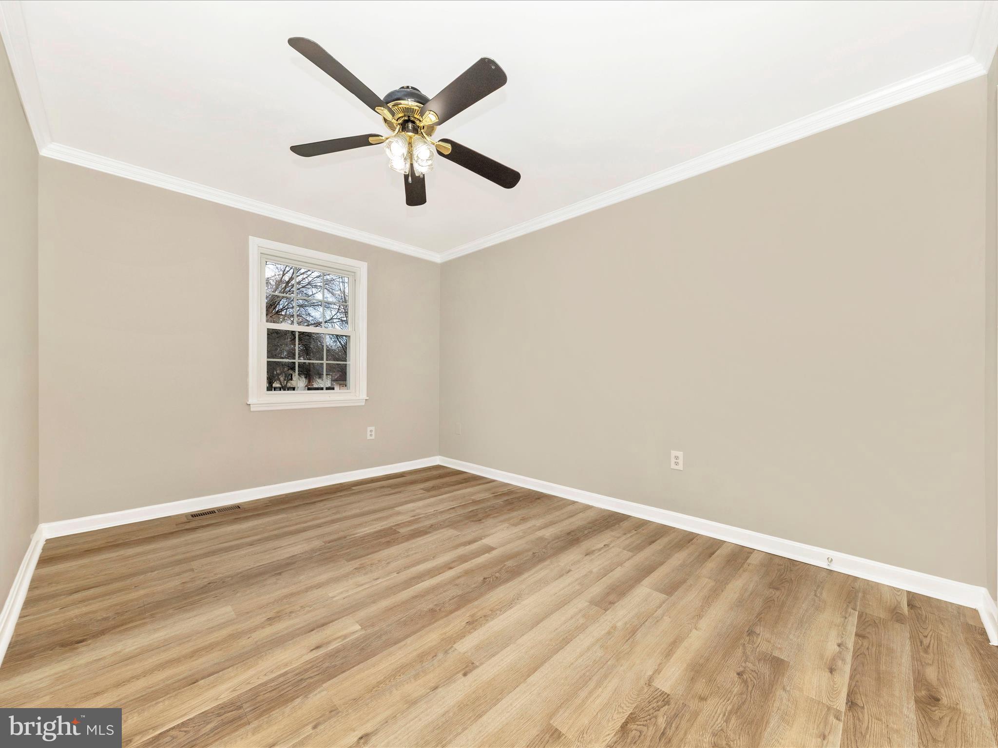 8400 MOUNTAIN LAUREL LANE